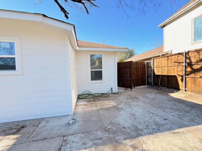 5214 Ash Lane Dallas TX 75223