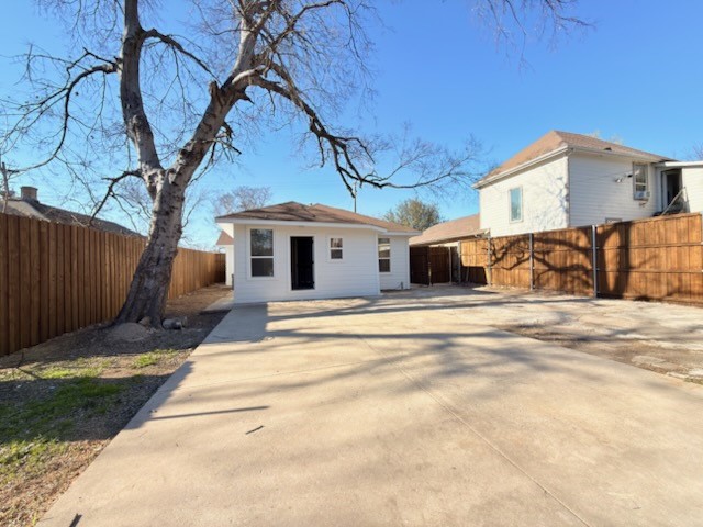 5214 Ash Lane Dallas TX 75223