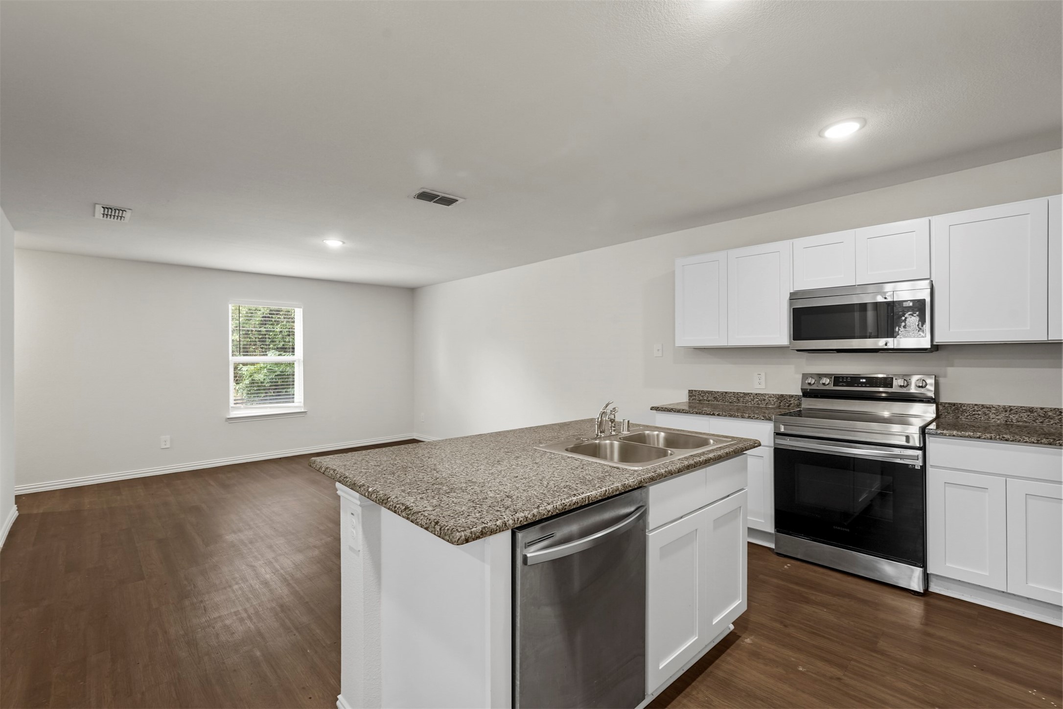2208 Sayle Street Greenville TX 75401
