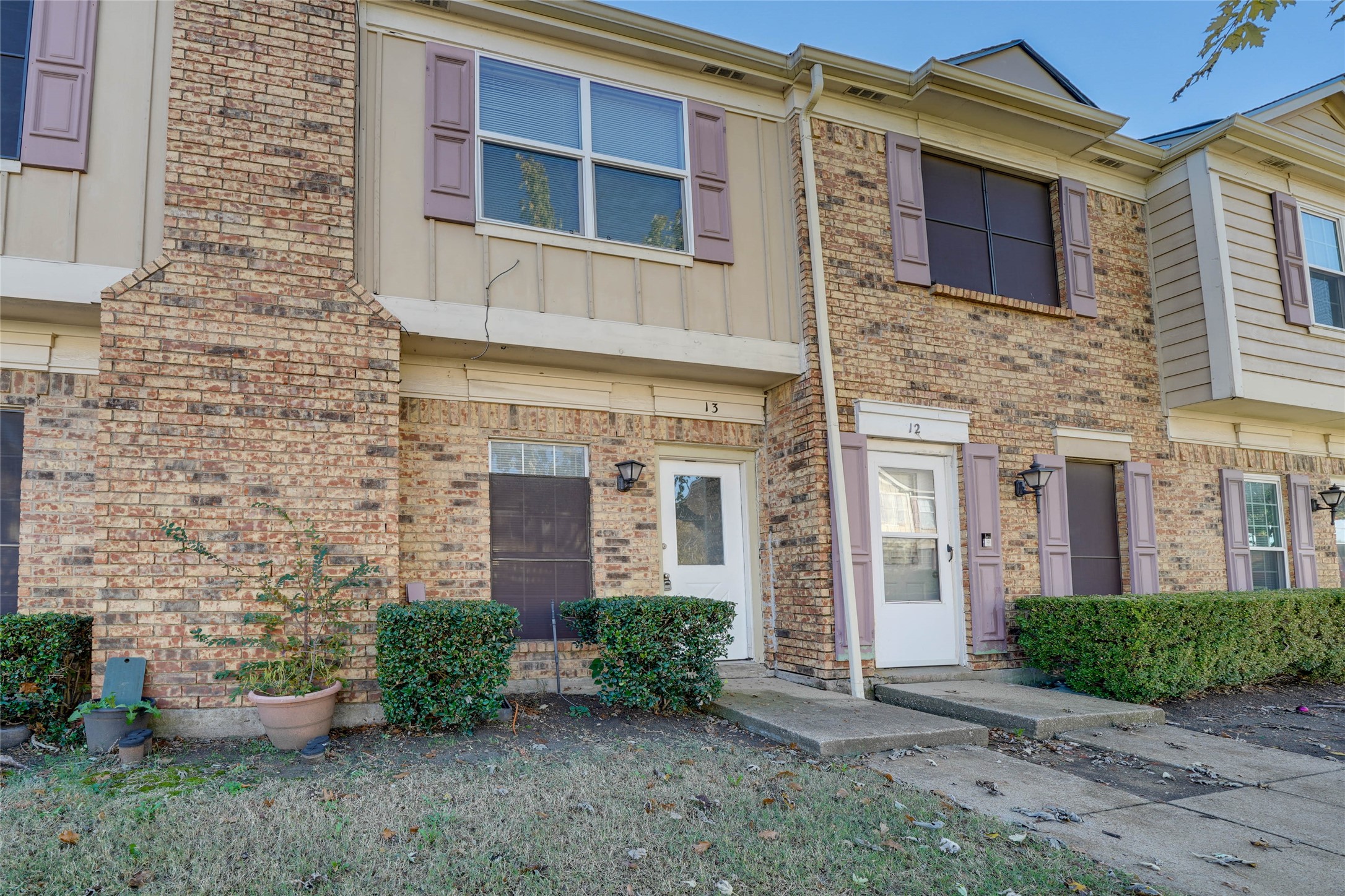 633 Carriagehouse Lane Garland TX 75040