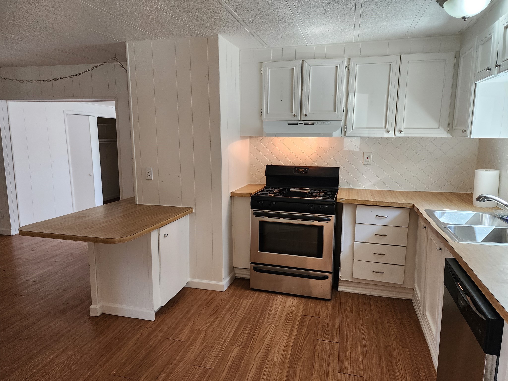 145 Lakeview Road Roanoke TX 76262