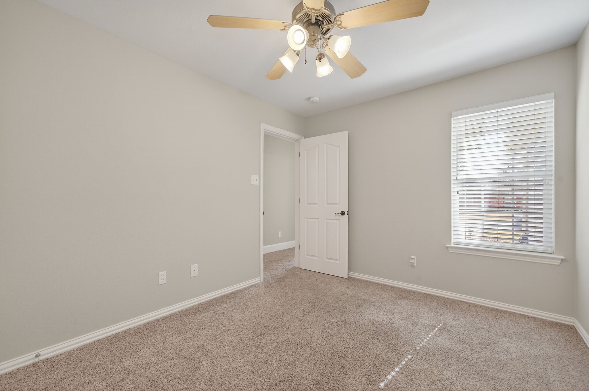 512 Oakridge Drive Greenville TX 75402
