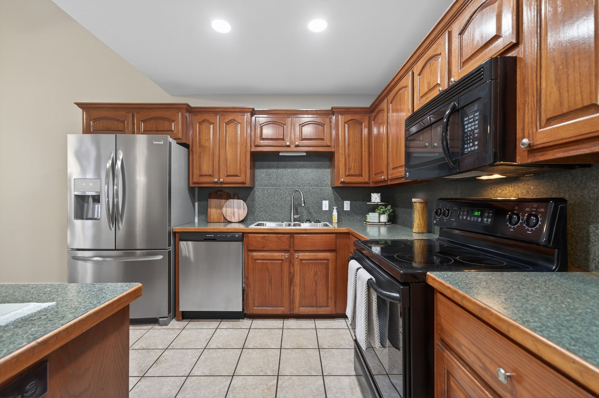 512 Oakridge Drive Greenville TX 75402