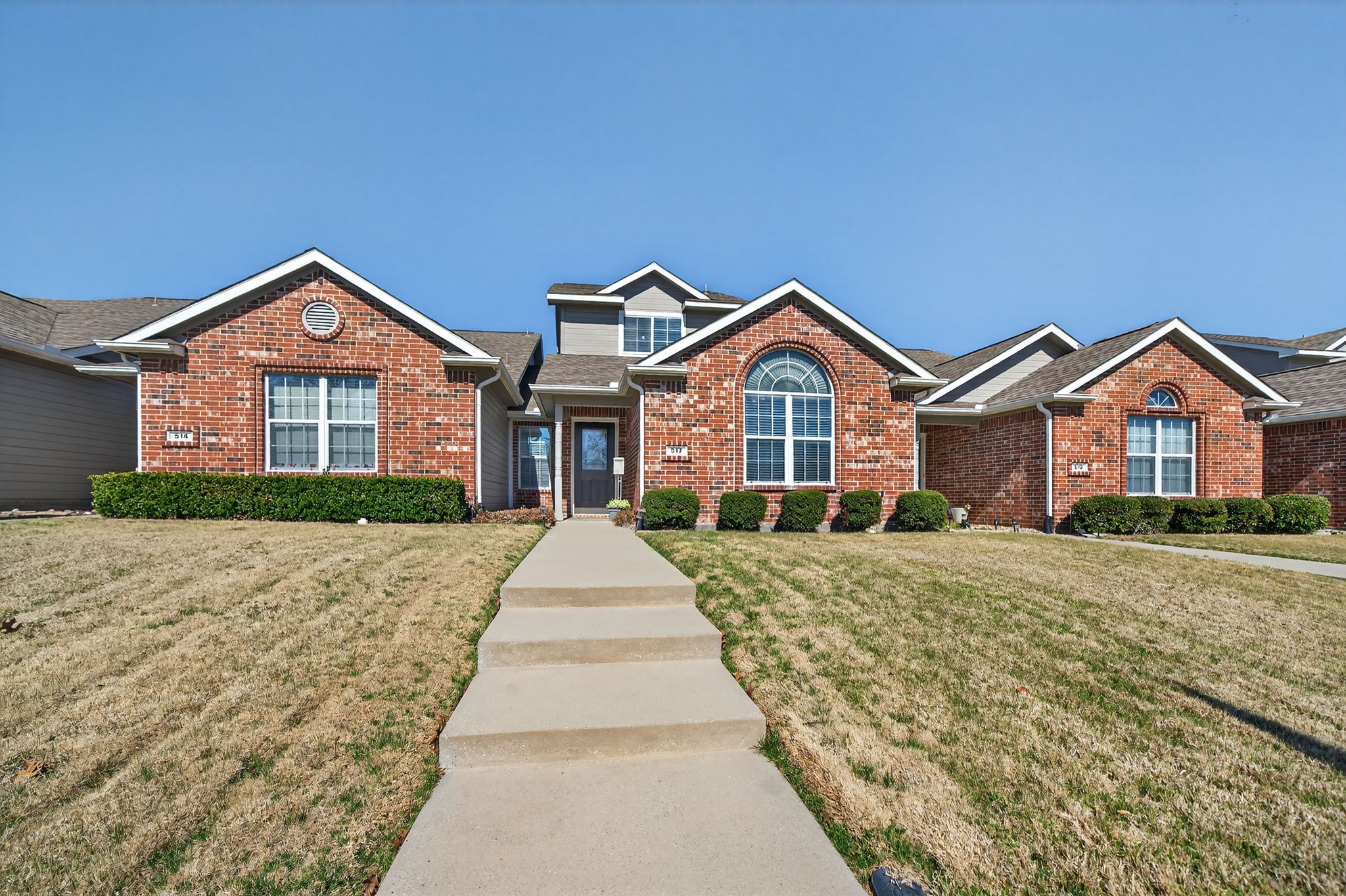 512 Oakridge Drive Greenville TX 75402