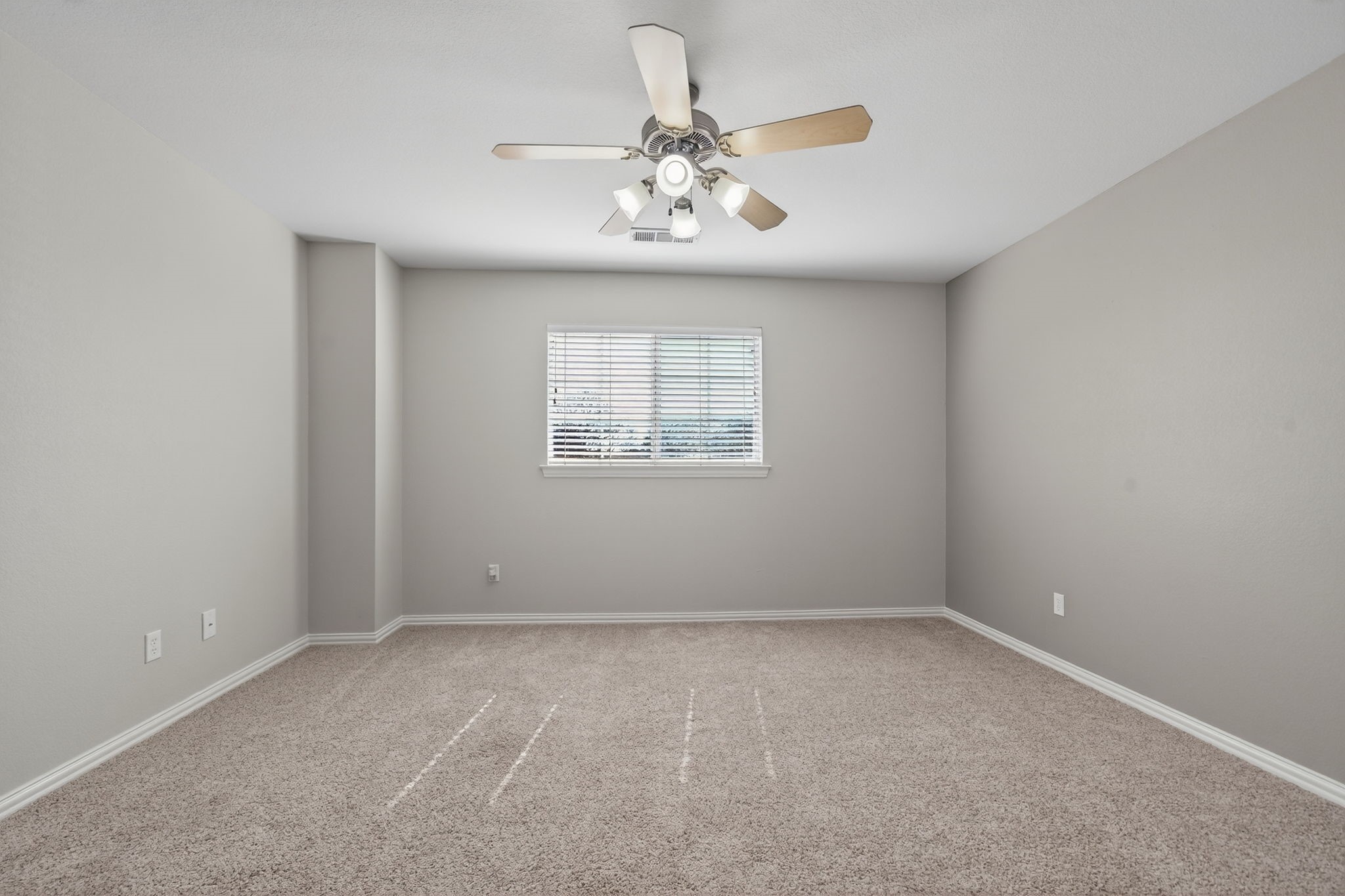 512 Oakridge Drive Greenville TX 75402