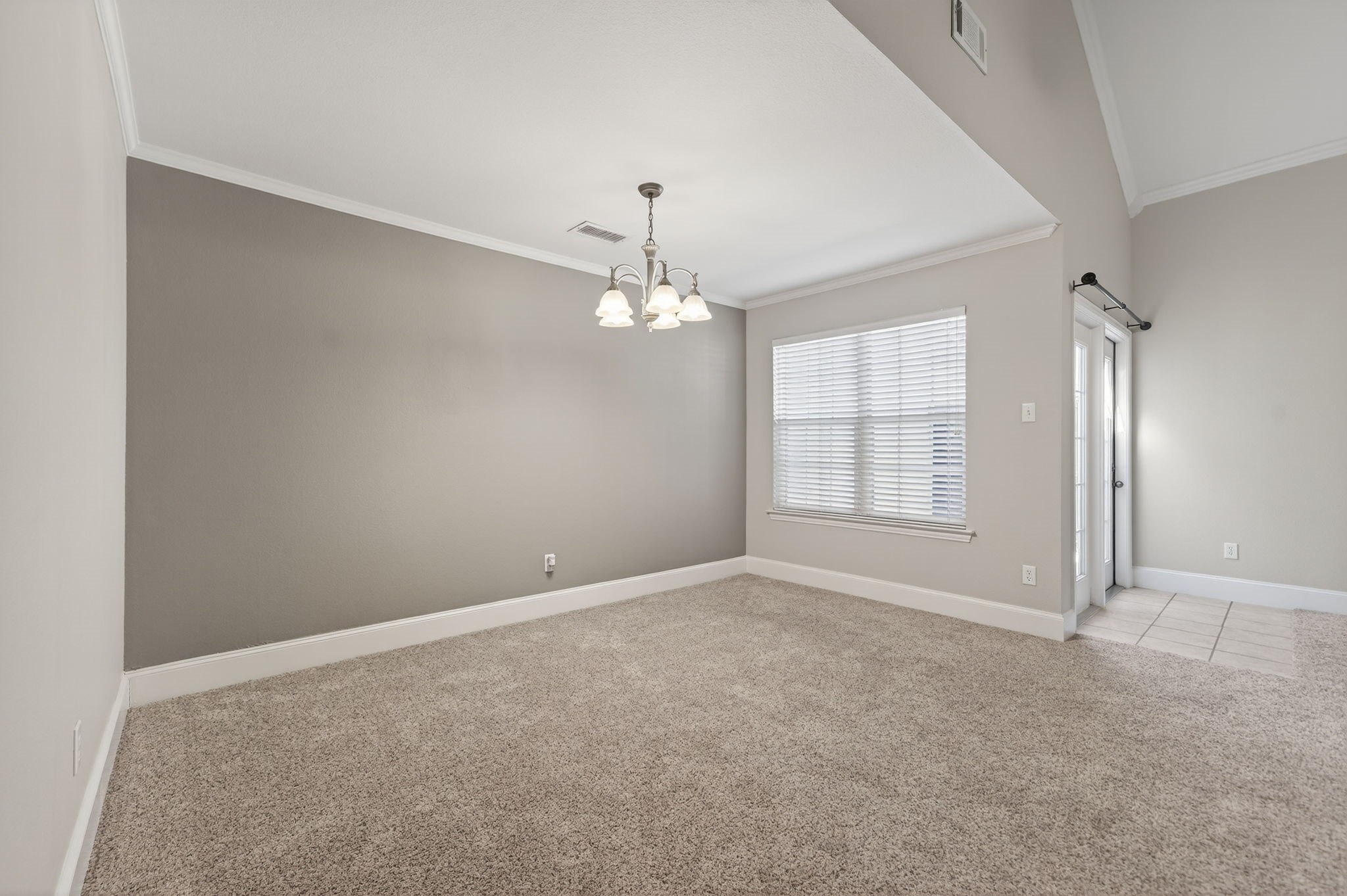 512 Oakridge Drive Greenville TX 75402