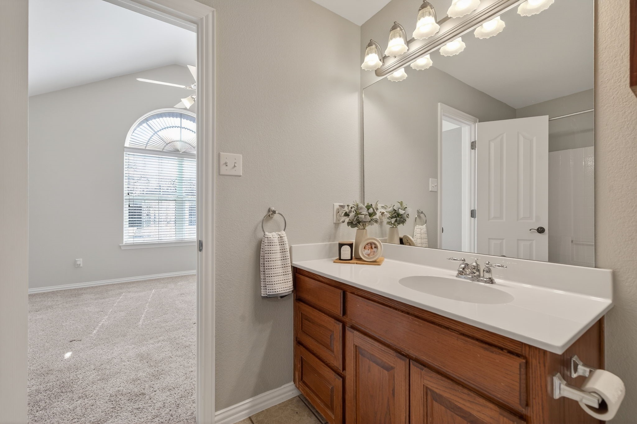 512 Oakridge Drive Greenville TX 75402