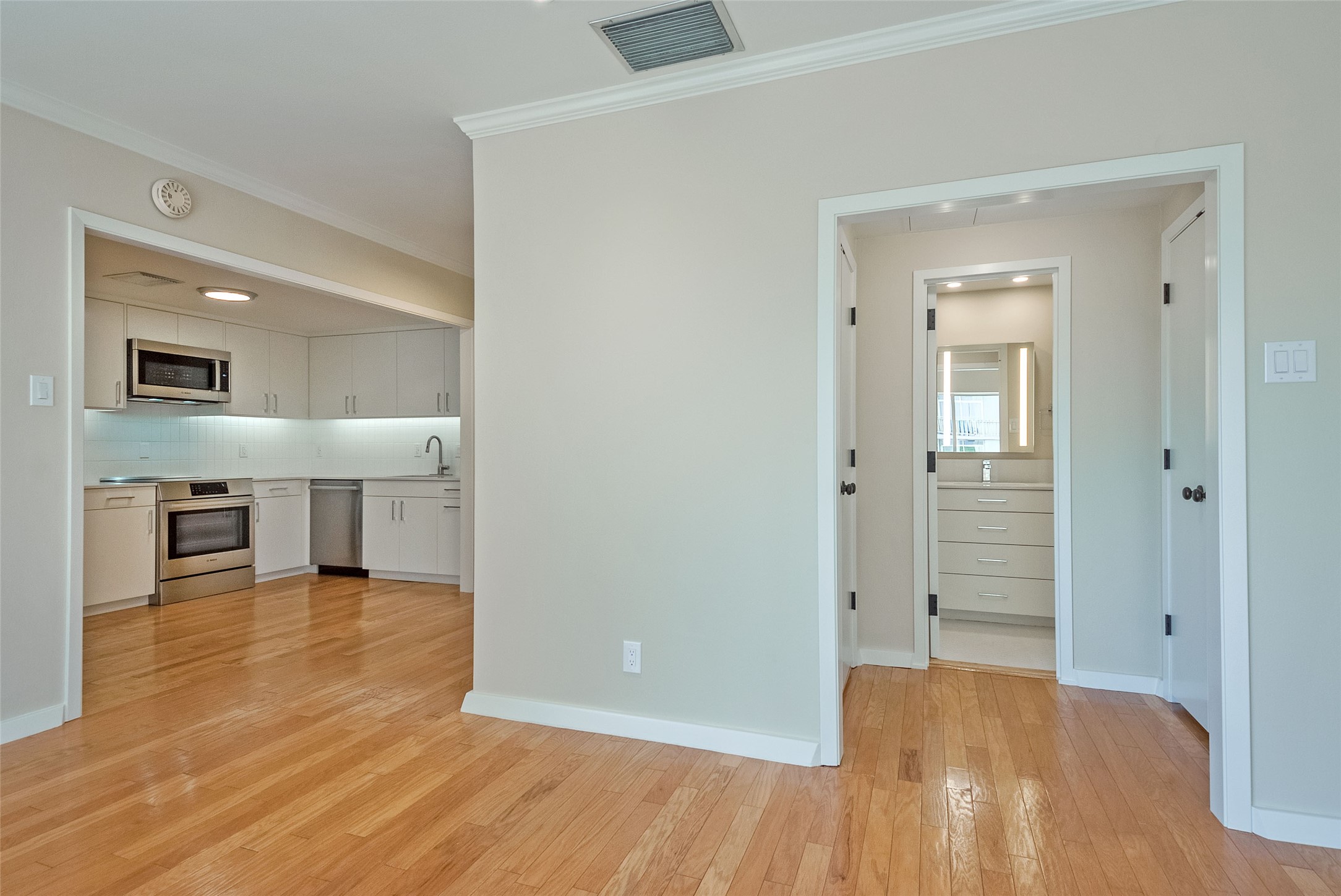 6211 W Northwest Highway Dallas TX 75225