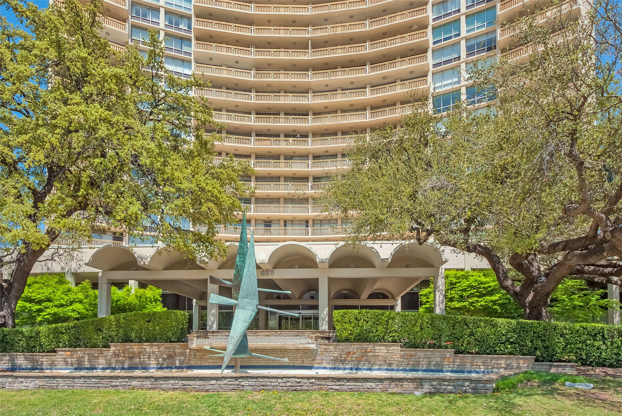 6211 W Northwest Highway Dallas TX 75225