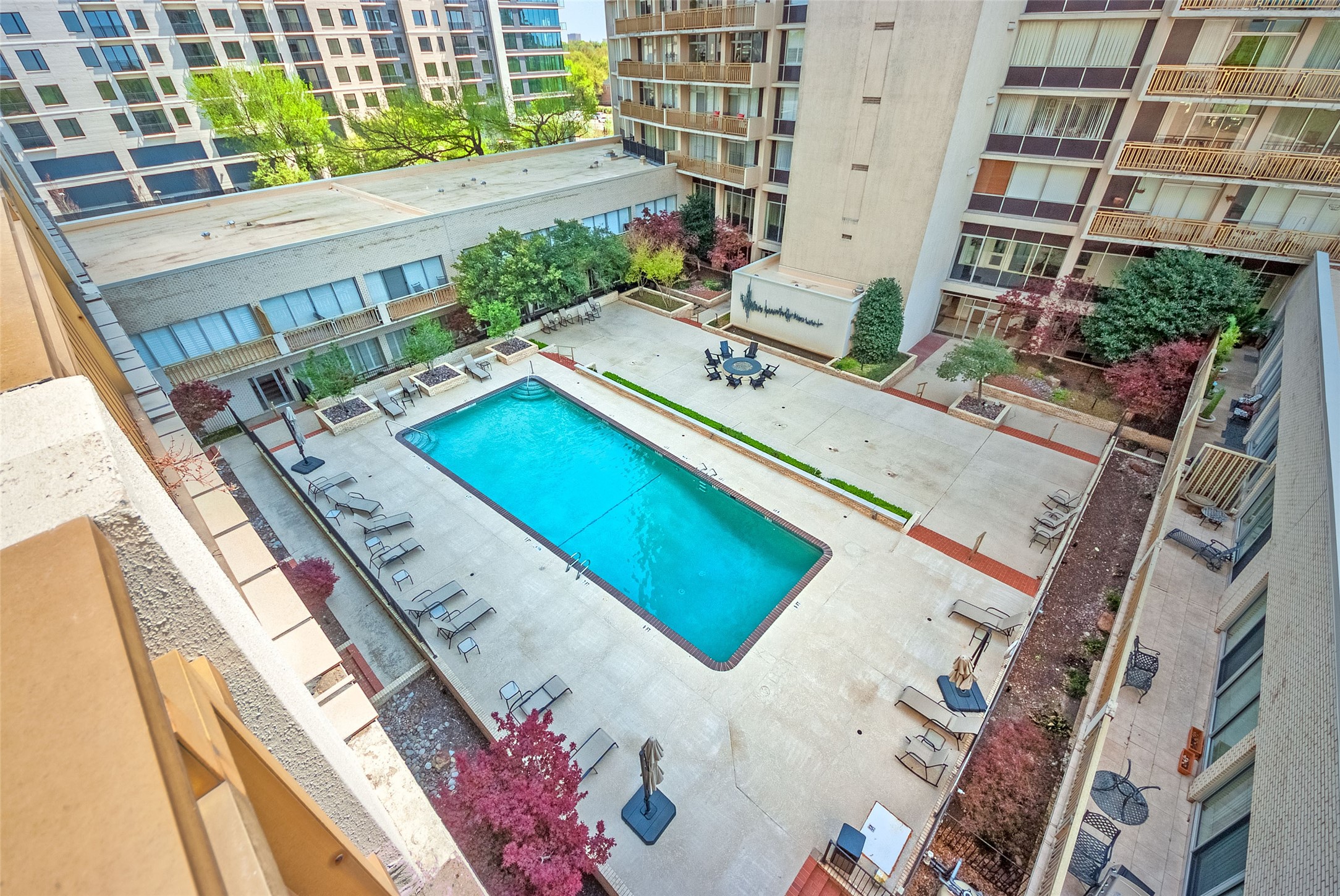 6211 W Northwest Highway Dallas TX 75225