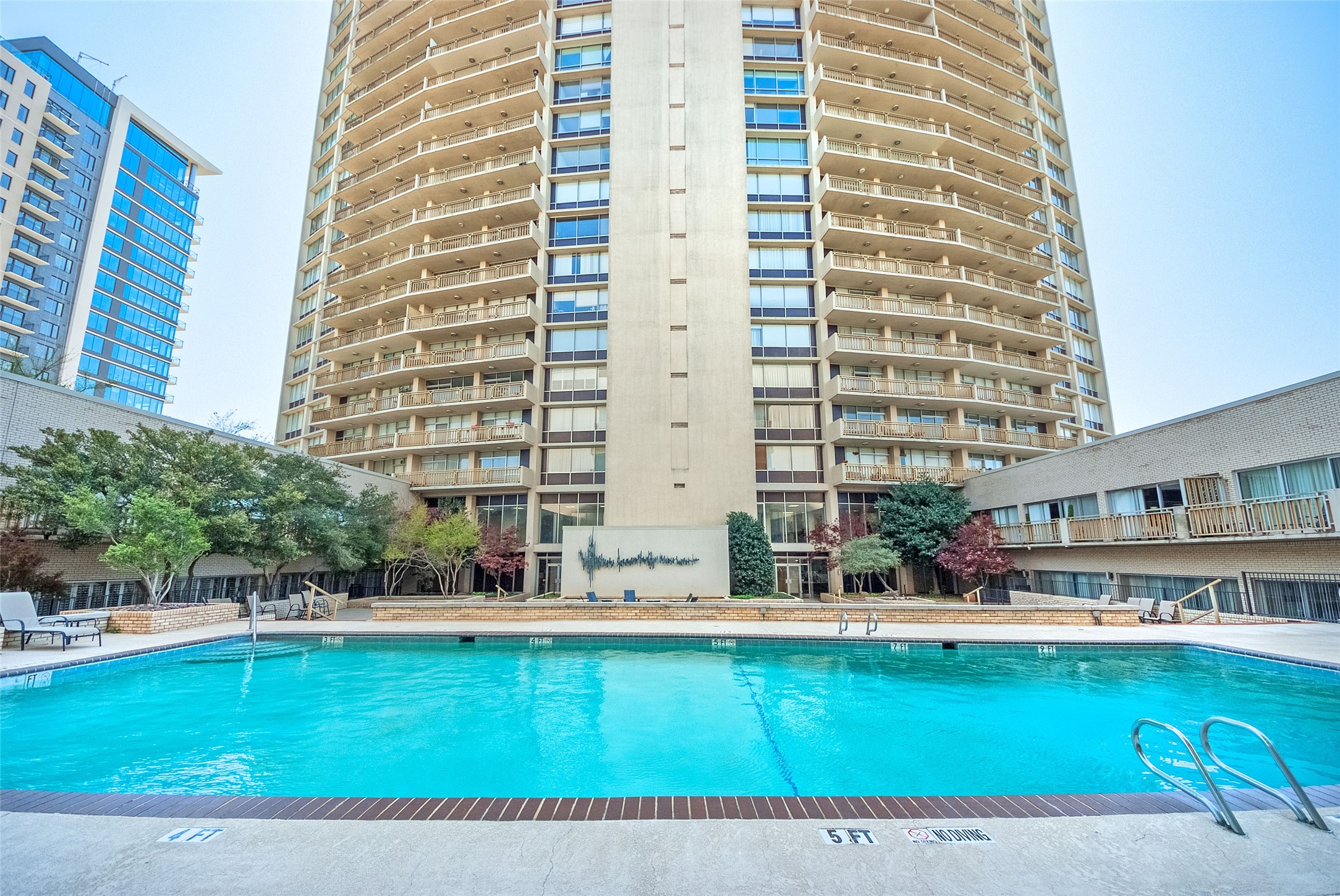 6211 W Northwest Highway Dallas TX 75225