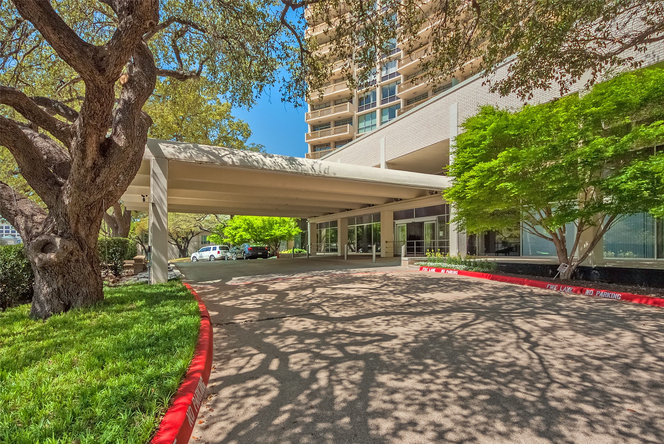 6211 W Northwest Highway Dallas TX 75225
