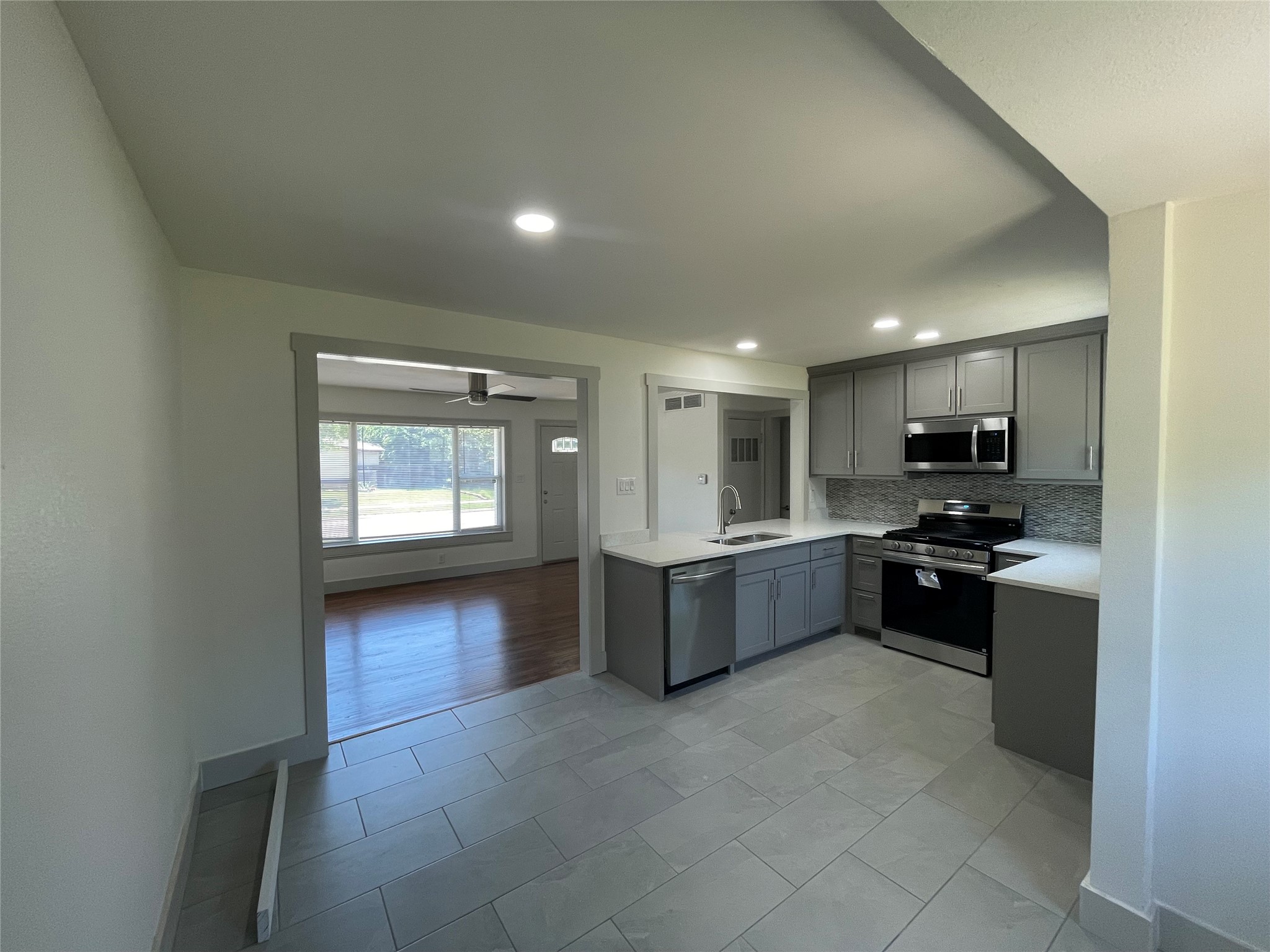 217 Terry Road Hurst TX 76053