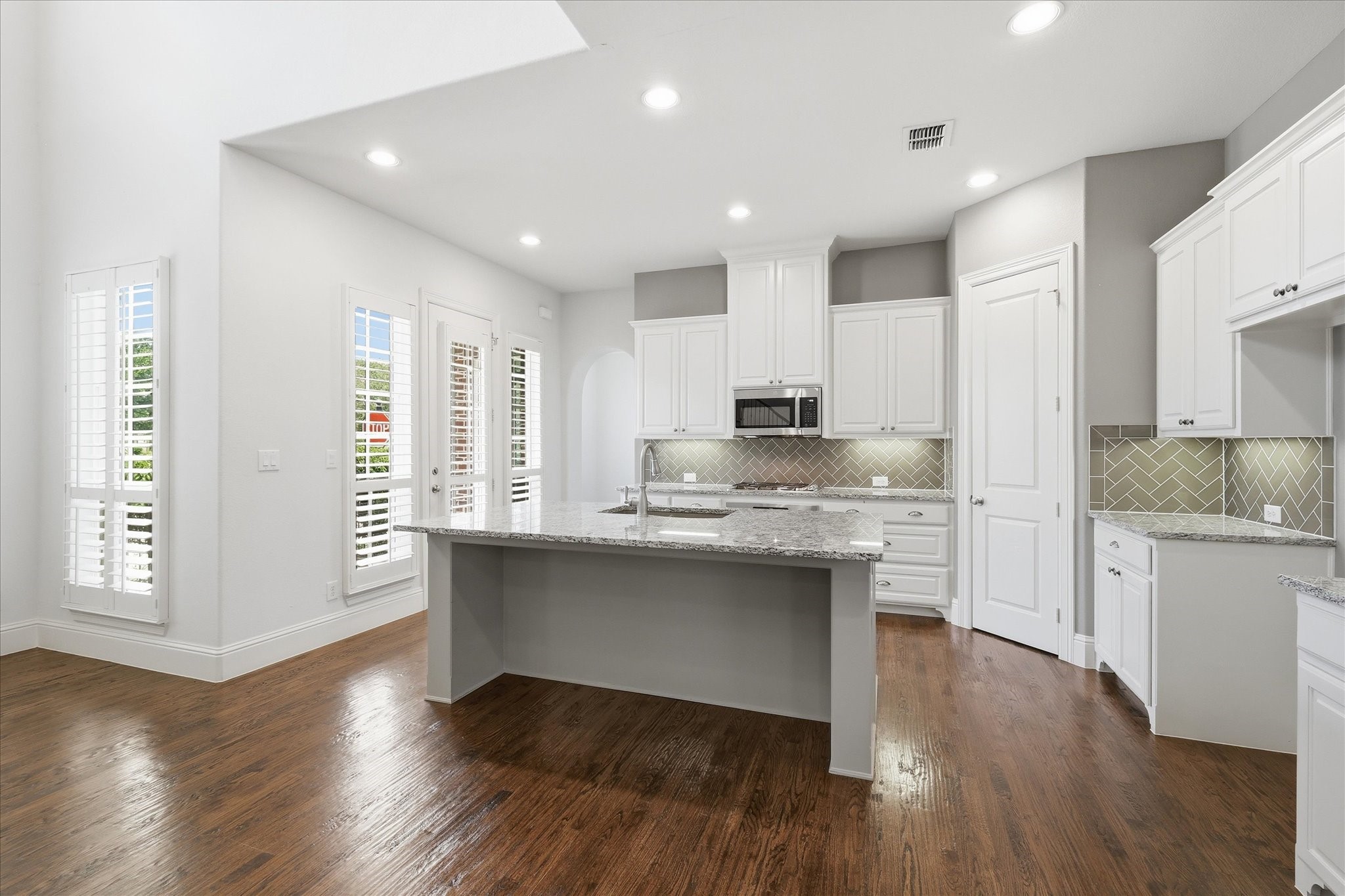 531 Sandy Lane Flower Mound TX 75022