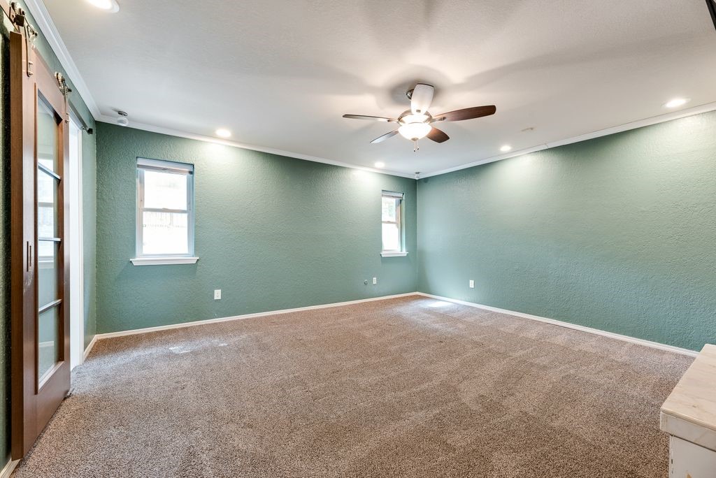 1019 Loch Lomond Drive Arlington TX 76012