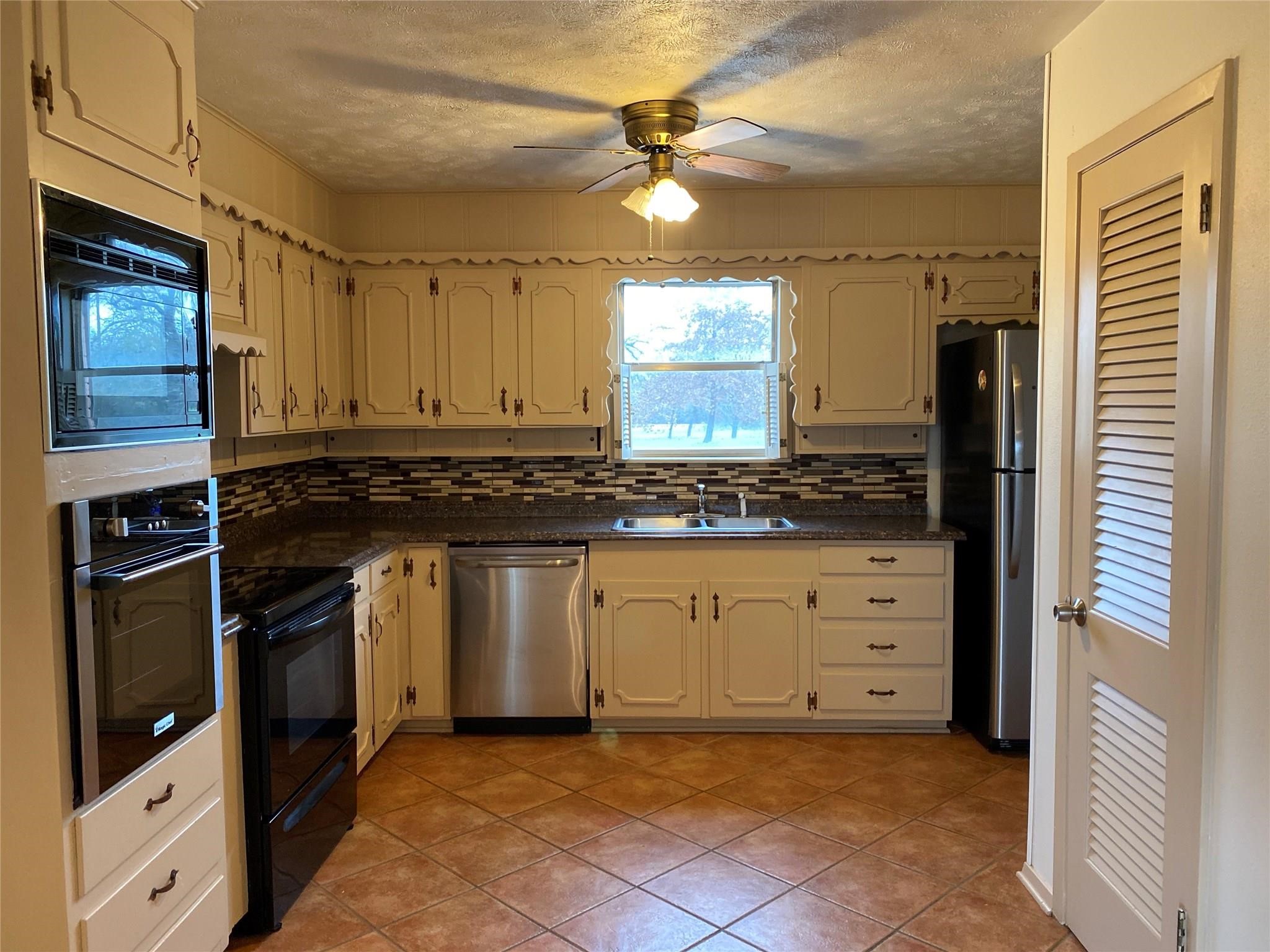 119 Fm 407 W Argyle TX 76226