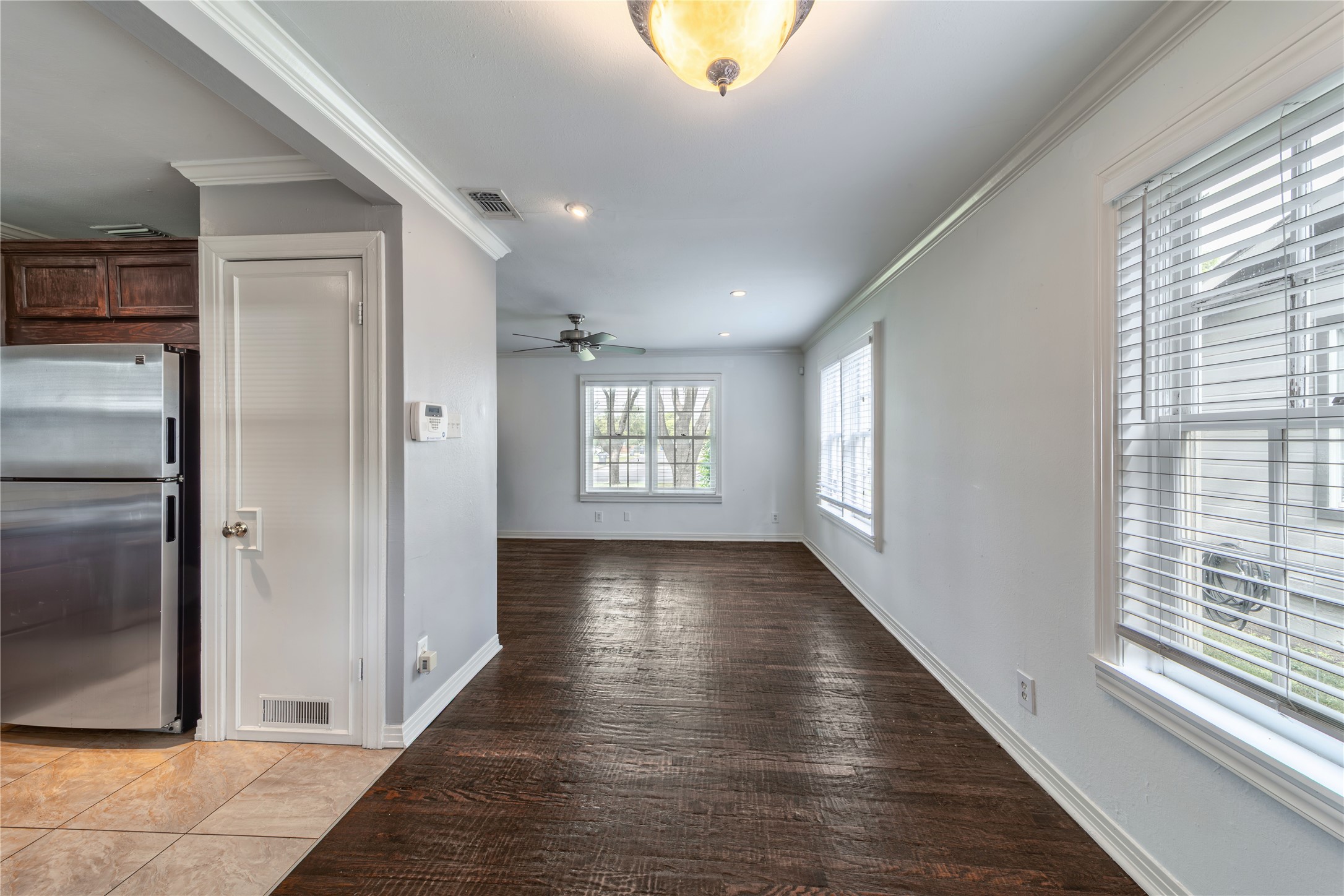 7302 Kenwell Street Dallas TX 75209