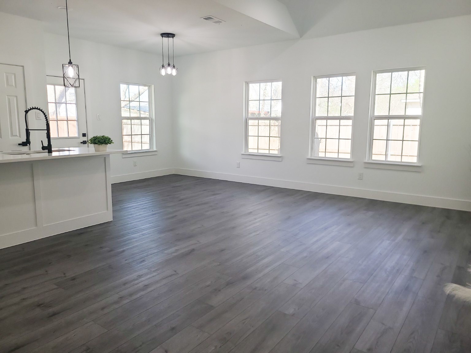 1903 King Street Greenville TX 75401
