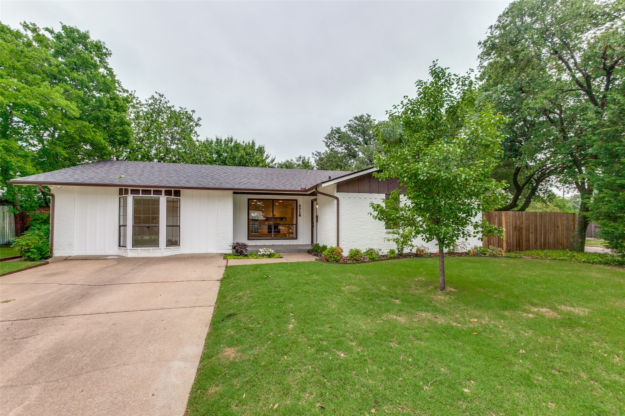 2718 Running Brook Lane Dallas TX 75228