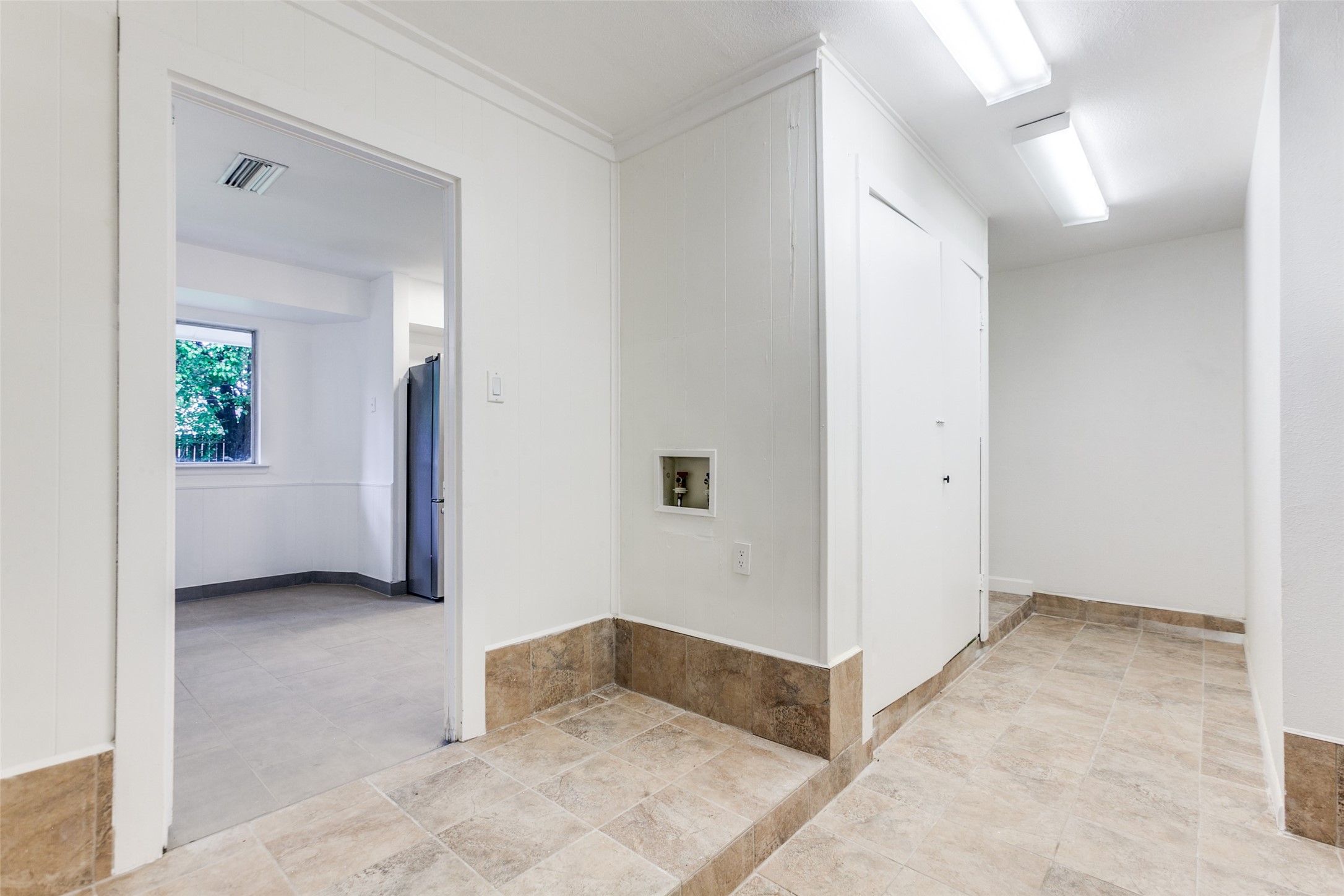 2718 Running Brook Lane Dallas TX 75228