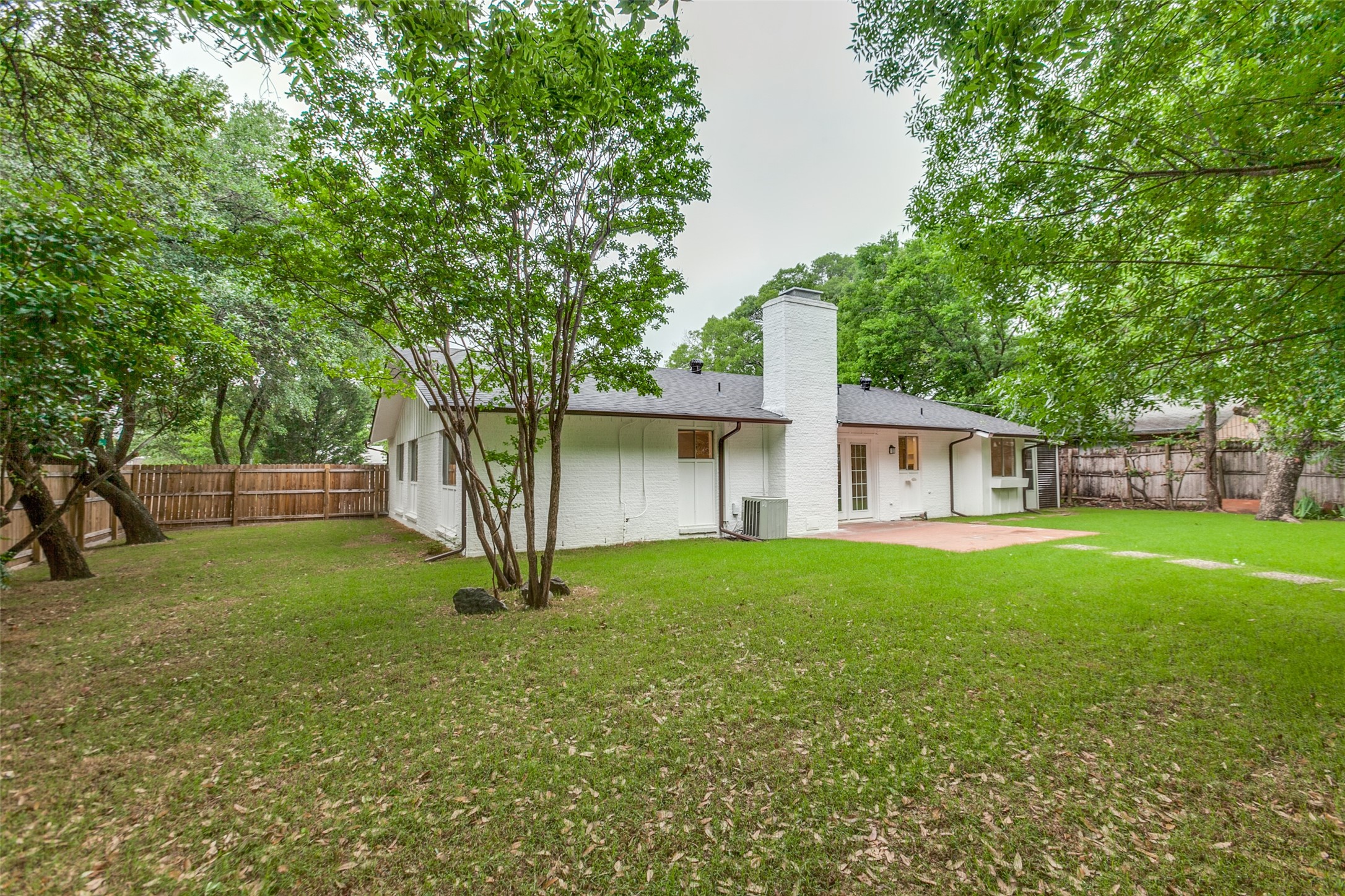 2718 Running Brook Lane Dallas TX 75228