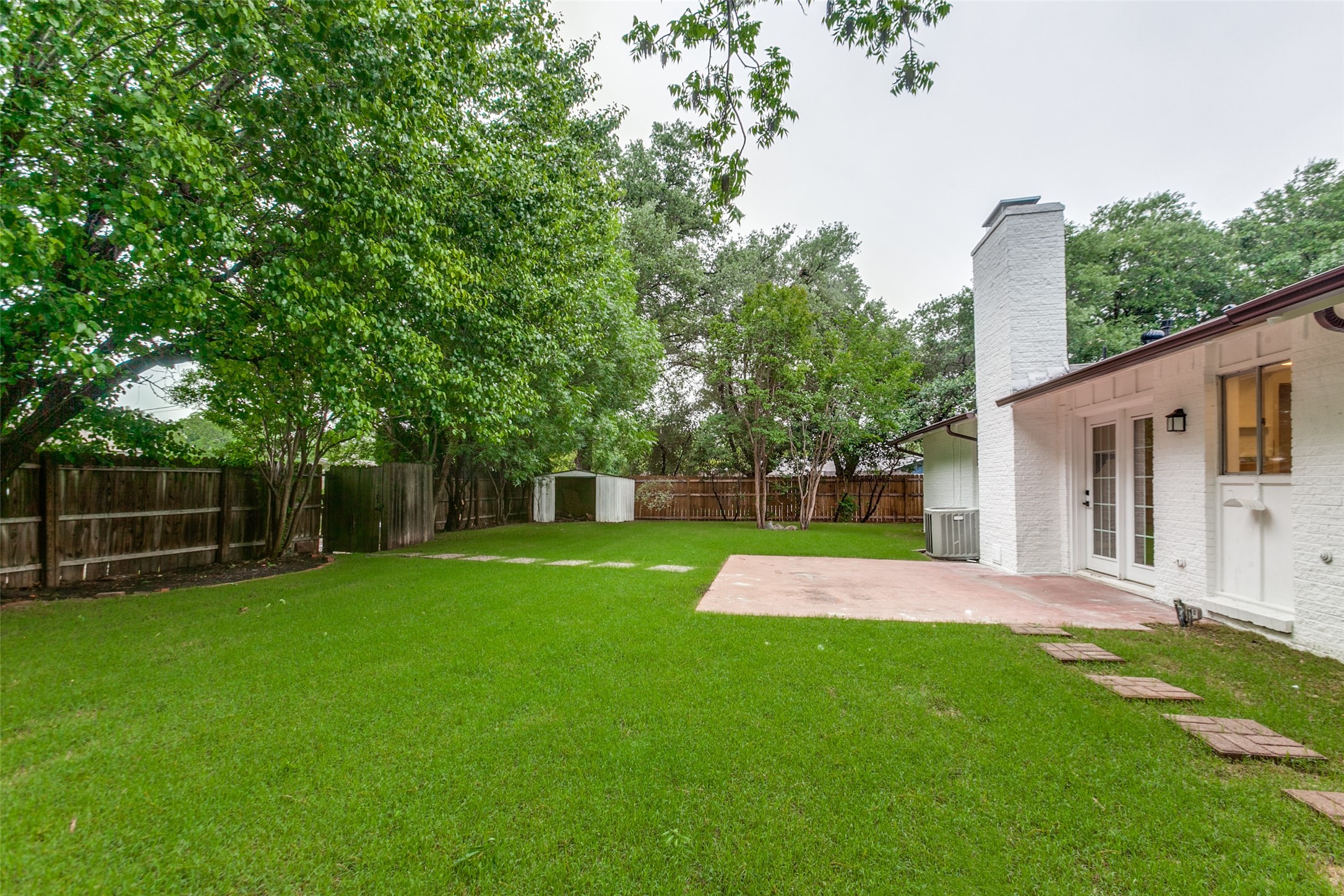 2718 Running Brook Lane Dallas TX 75228