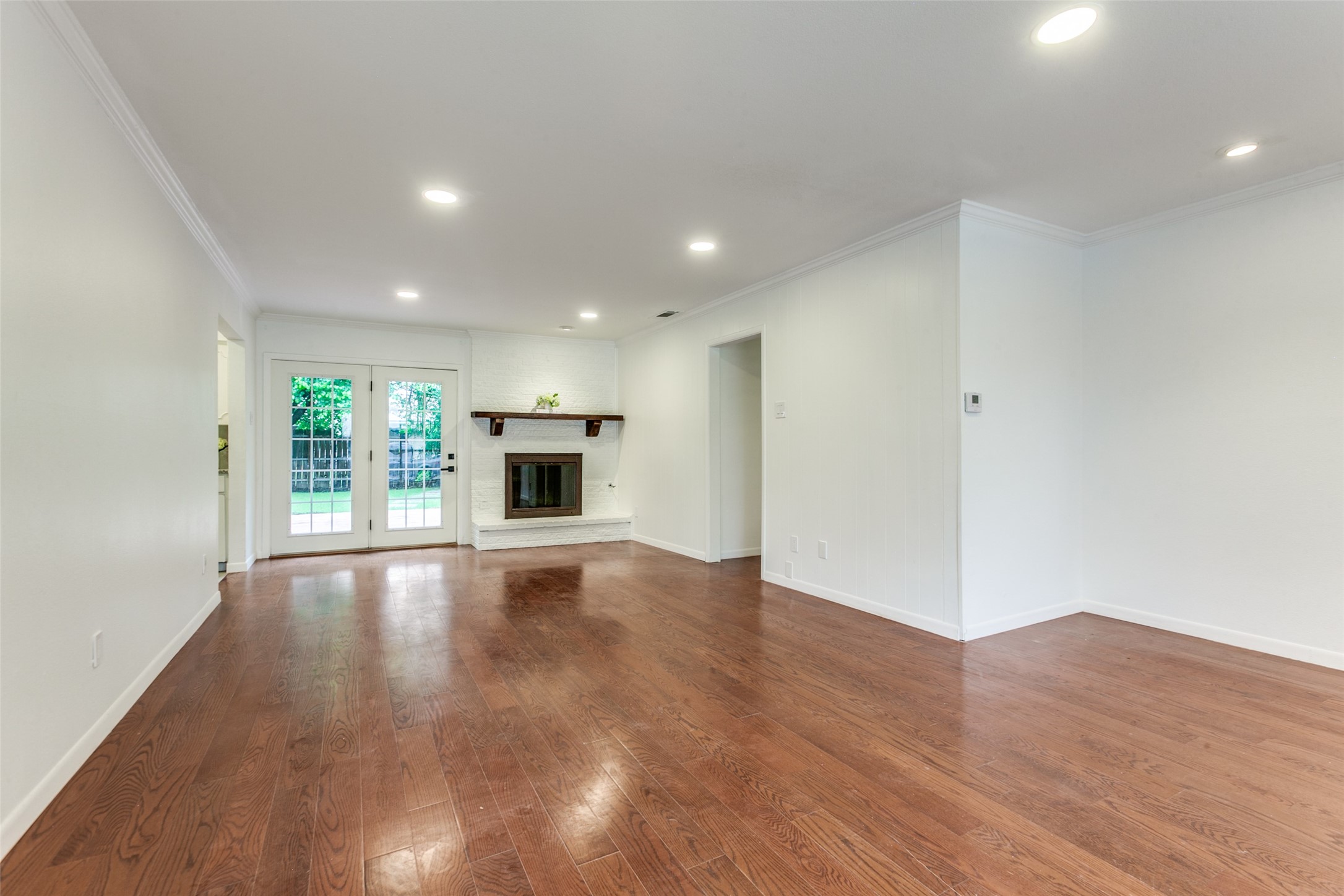 2718 Running Brook Lane Dallas TX 75228