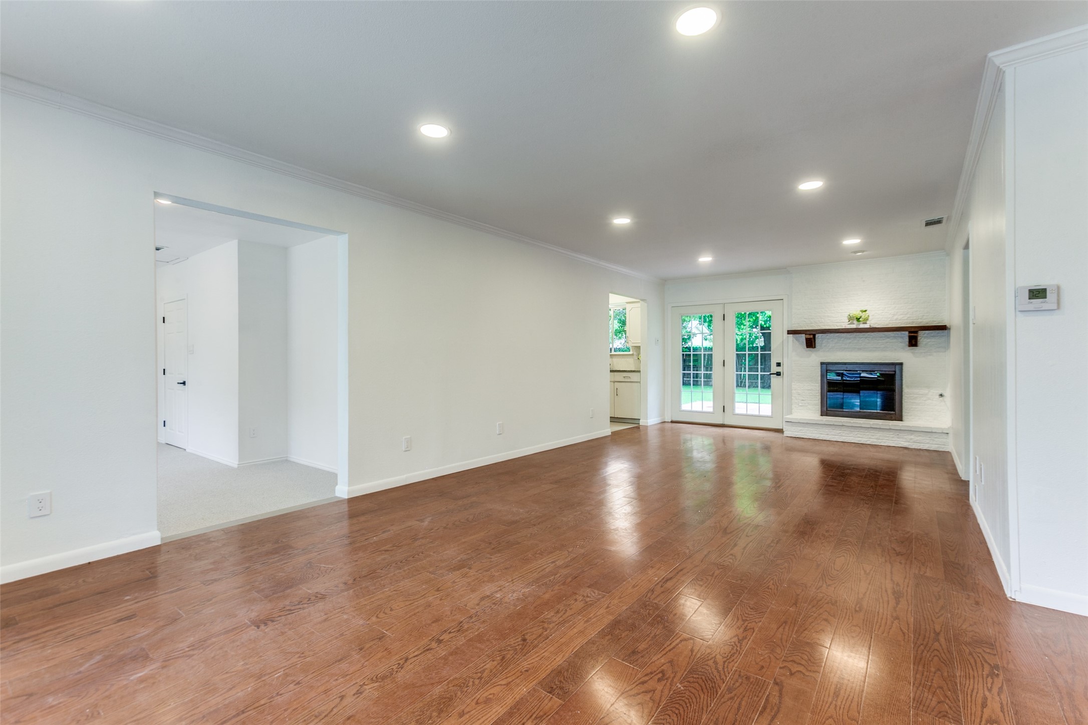 2718 Running Brook Lane Dallas TX 75228