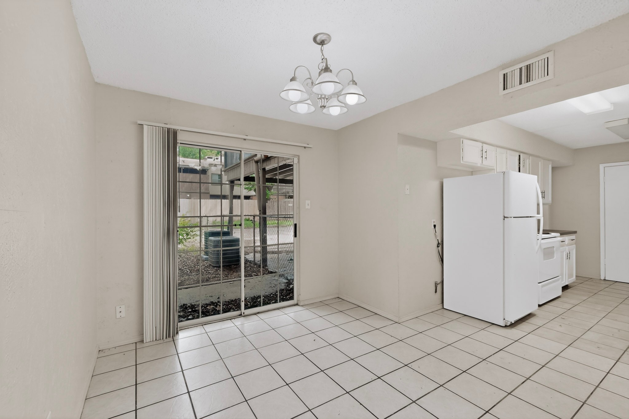 703 E Shady Grove Road Irving TX 75060