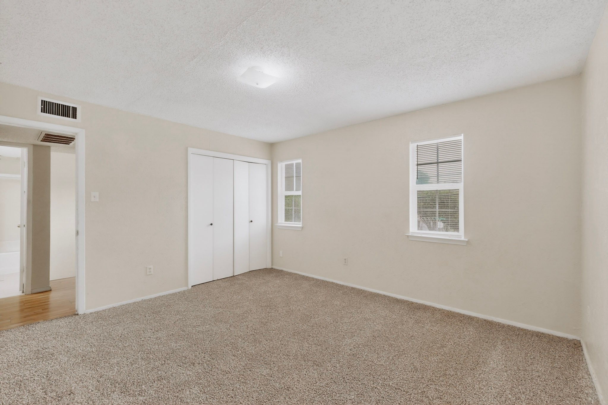 703 E Shady Grove Road Irving TX 75060