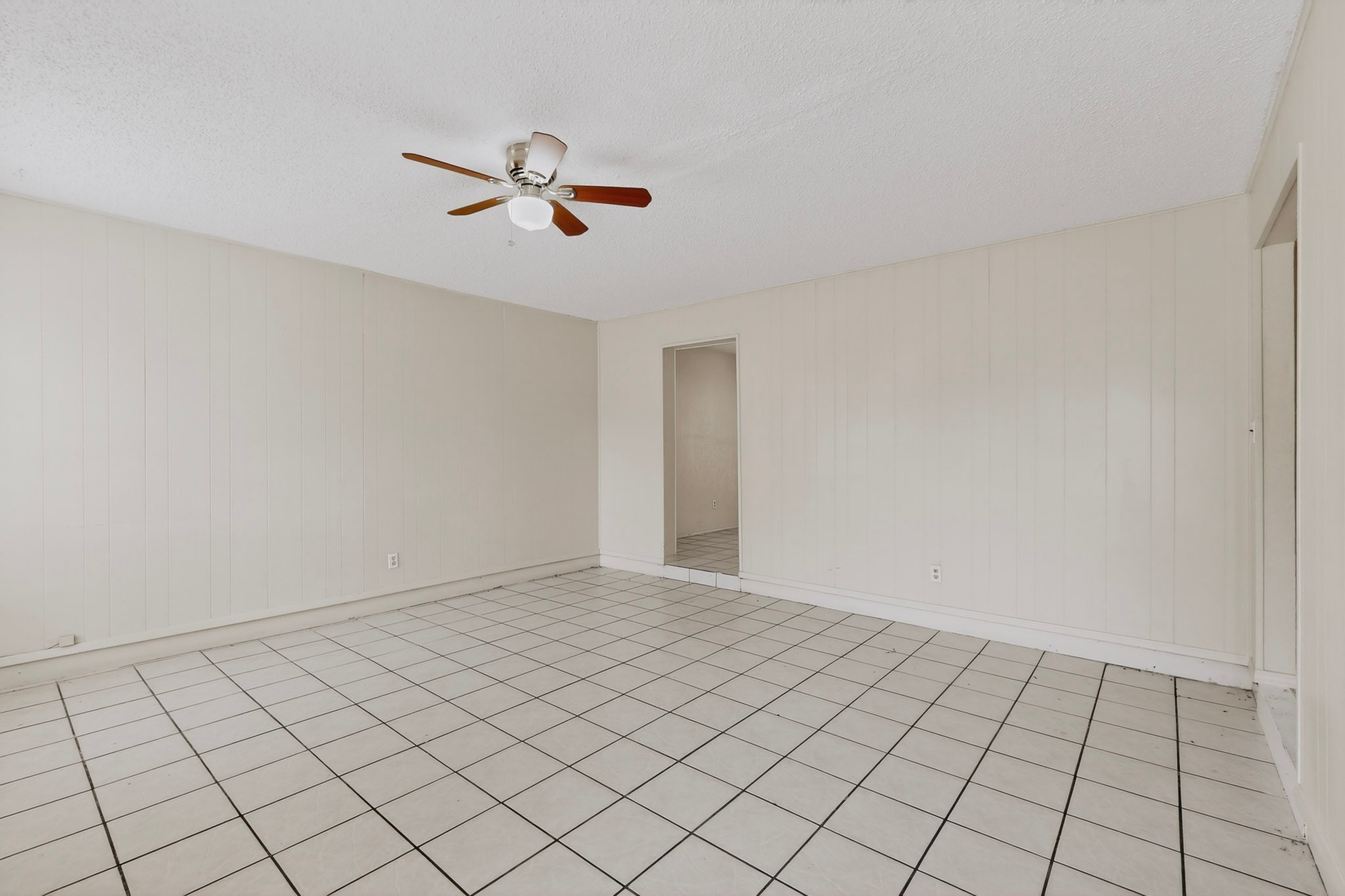 703 E Shady Grove Road Irving TX 75060