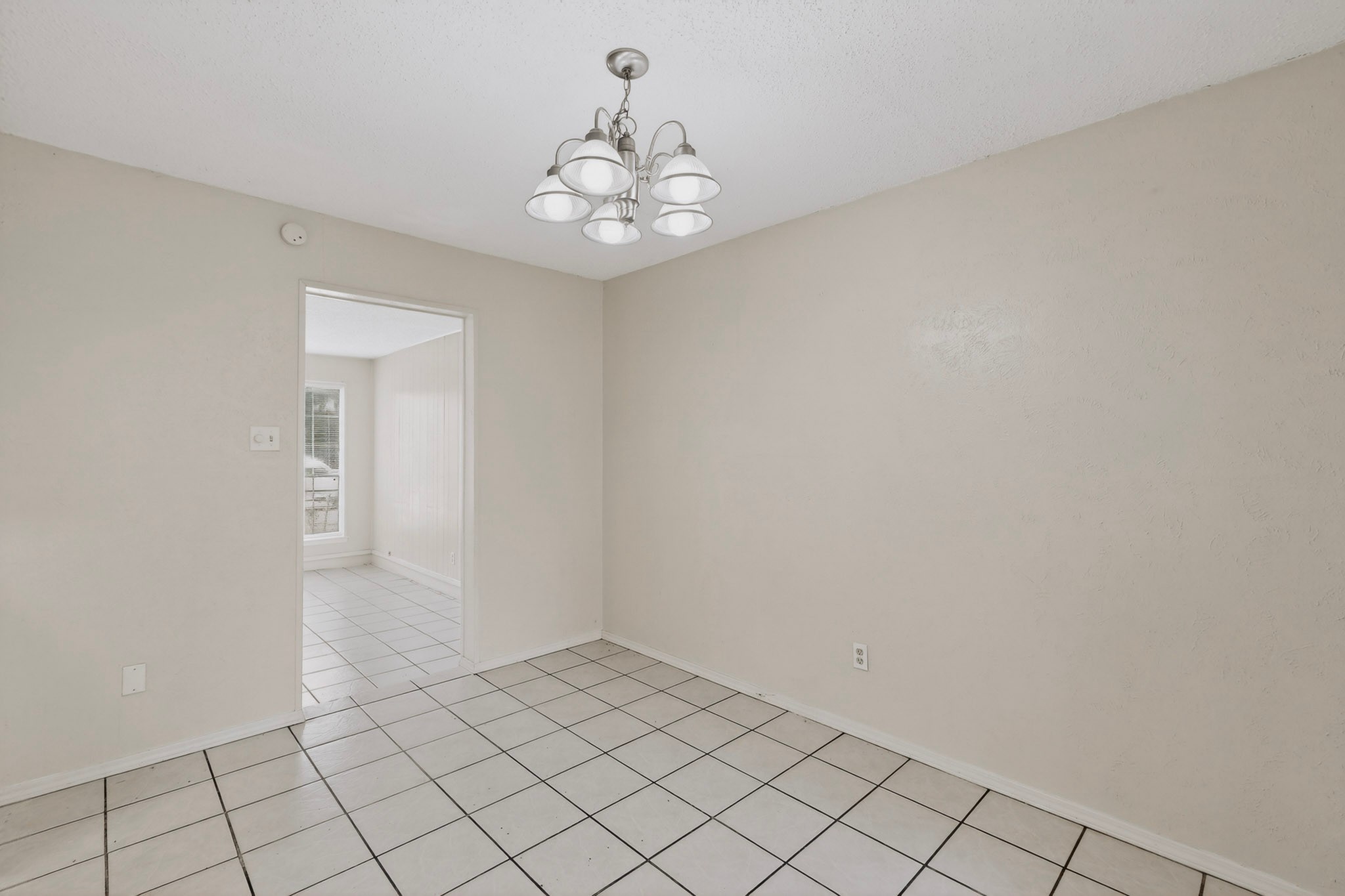 703 E Shady Grove Road Irving TX 75060