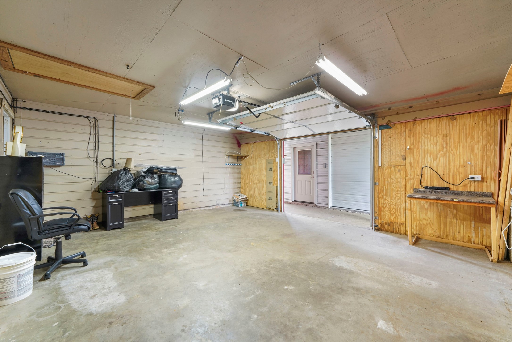 411 Vz County Road 3609 Edgewood TX 75117
