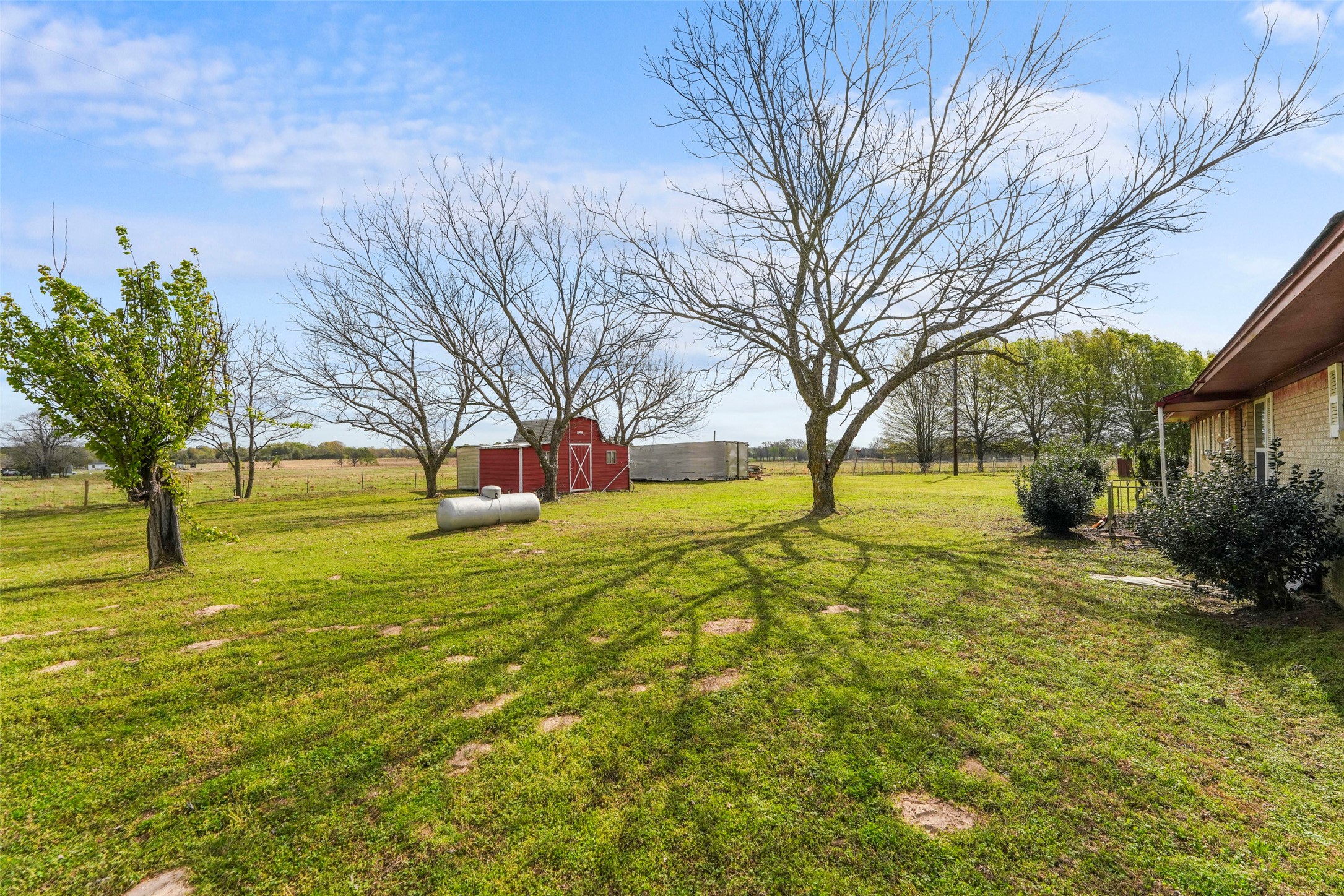 411 Vz County Road 3609 Edgewood TX 75117