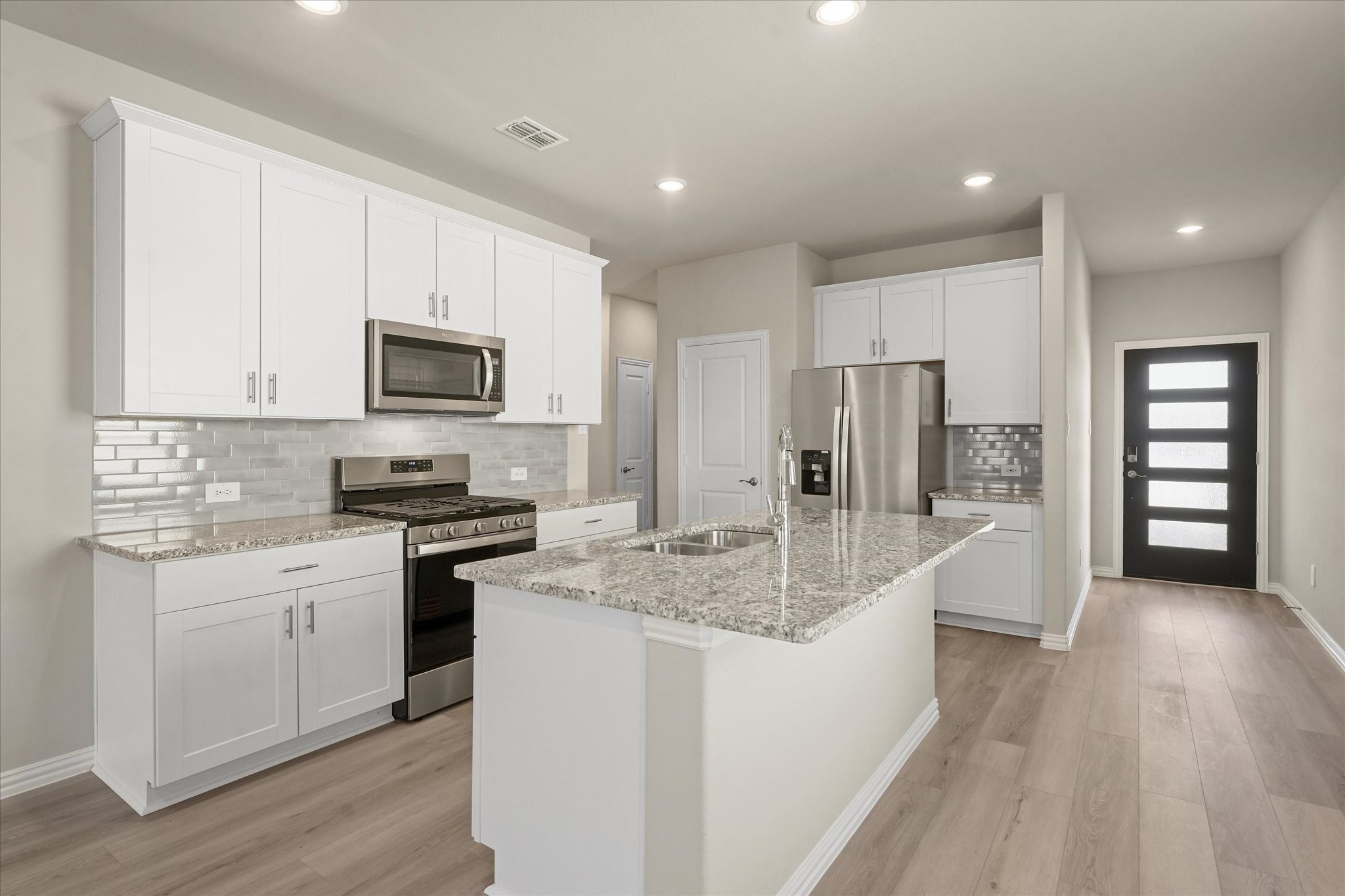 600 Ezra Mckinney TX 75069