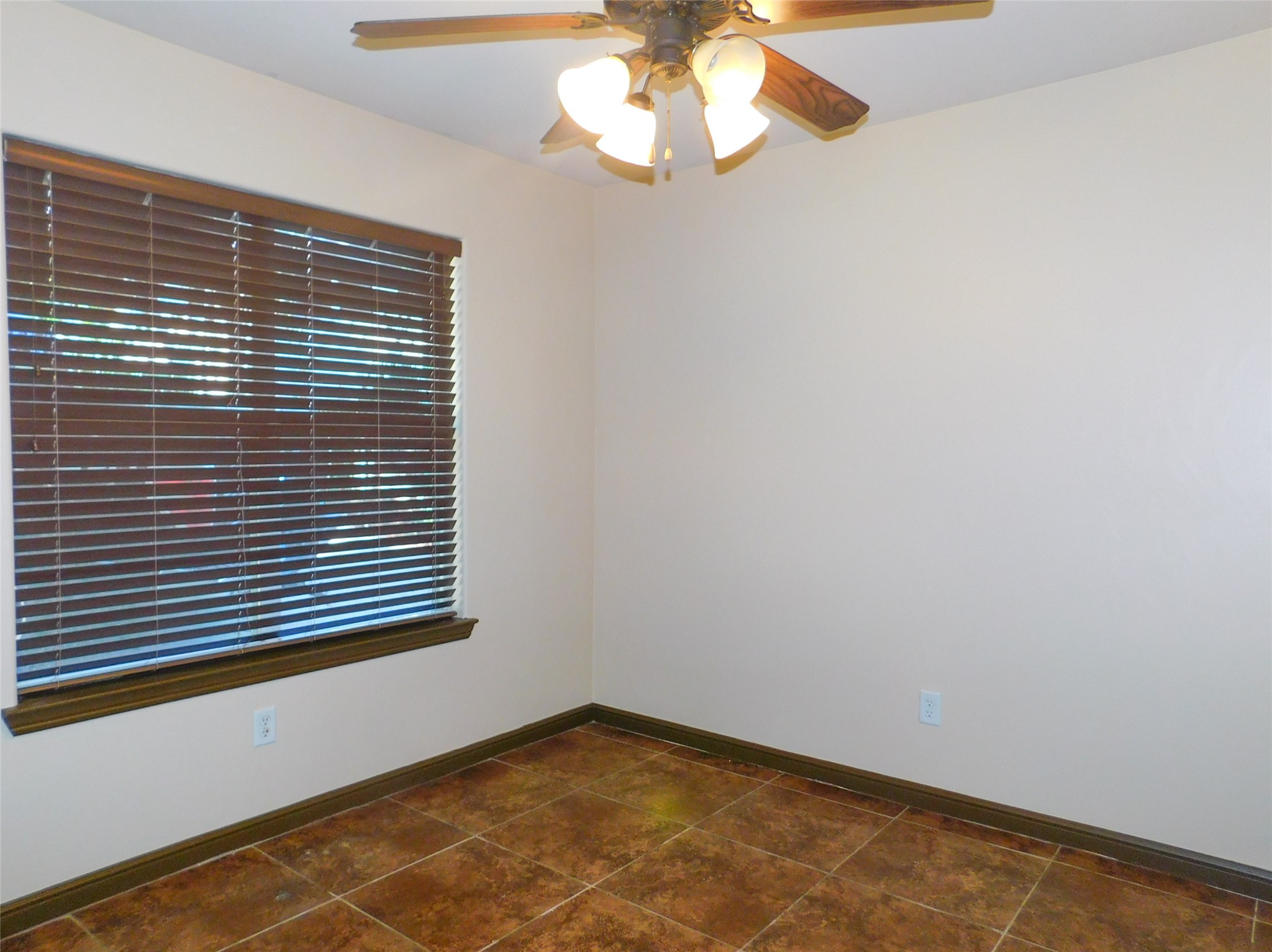 558 Jay Shady Shores TX 76208
