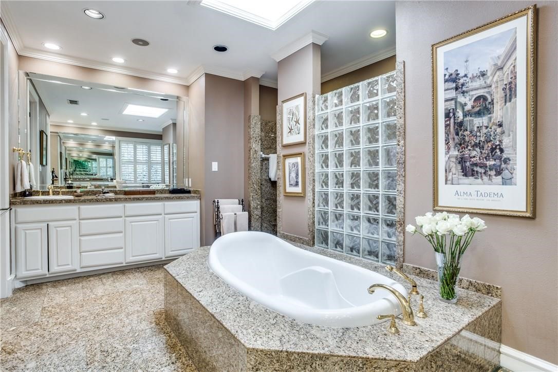 5927 Lindenshire Lane Dallas TX 75230
