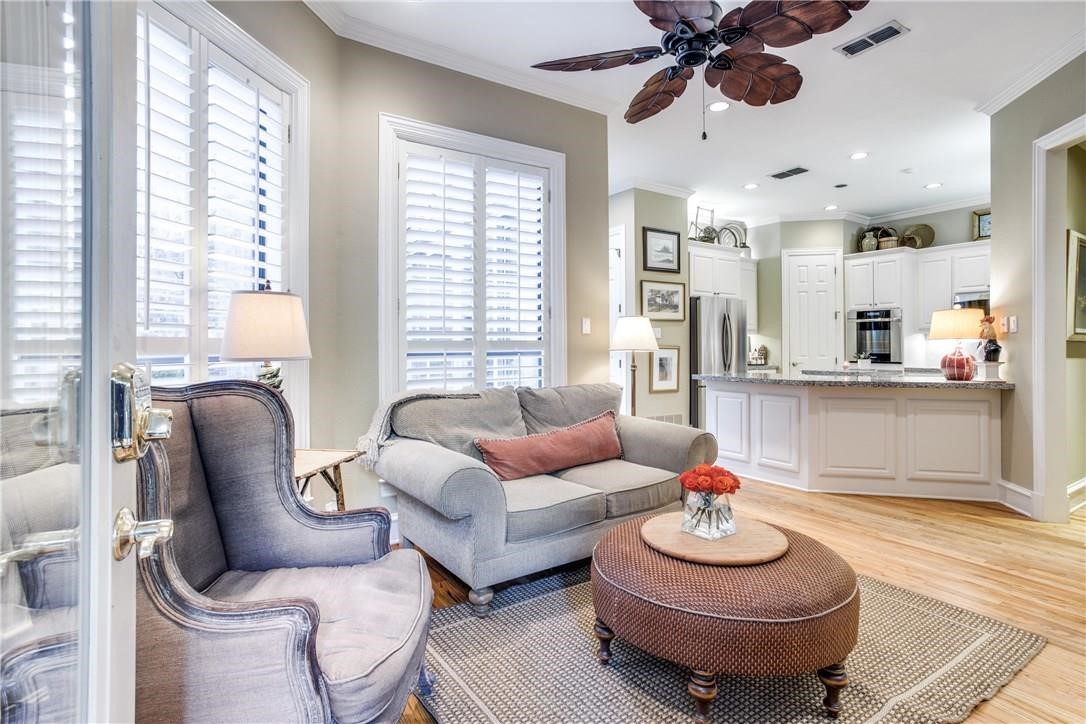 5927 Lindenshire Lane Dallas TX 75230