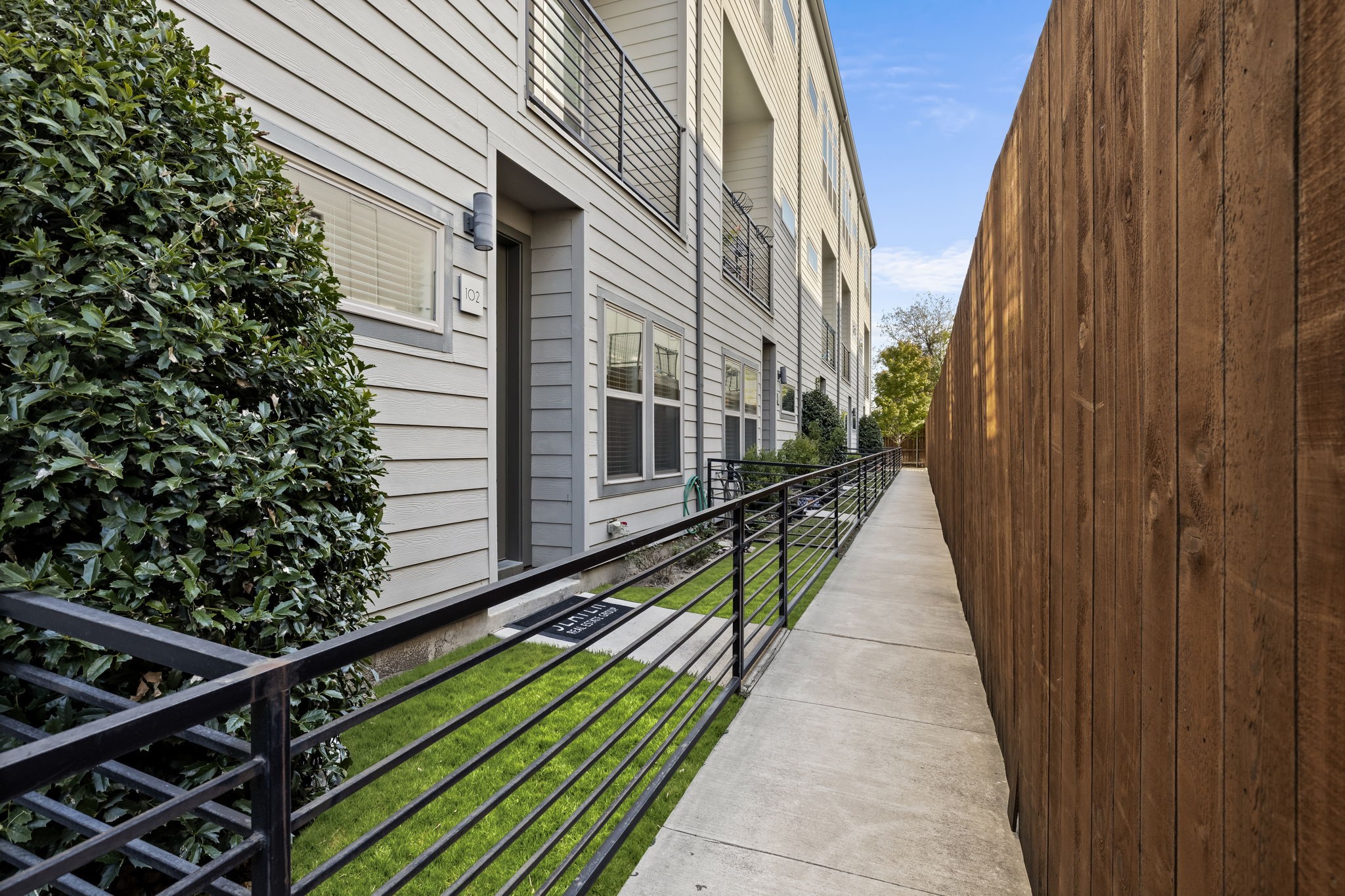 4222 Roseland Avenue Dallas TX 75204