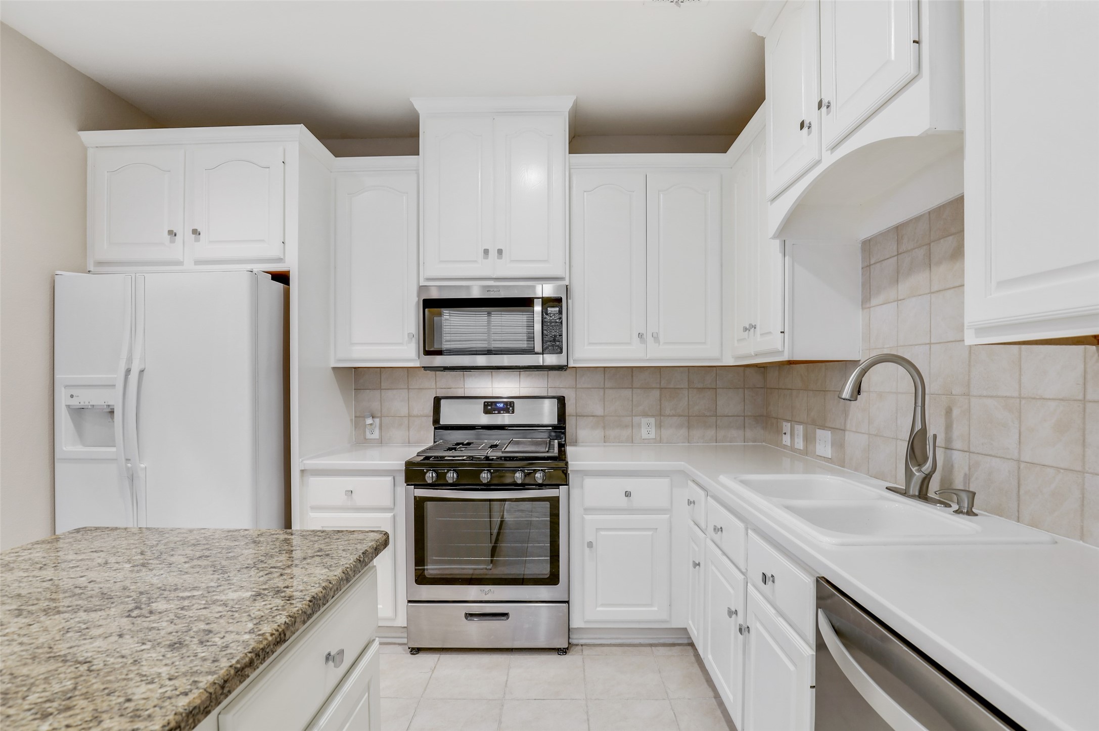 1007 W Bluff Street Fort Worth TX 76102