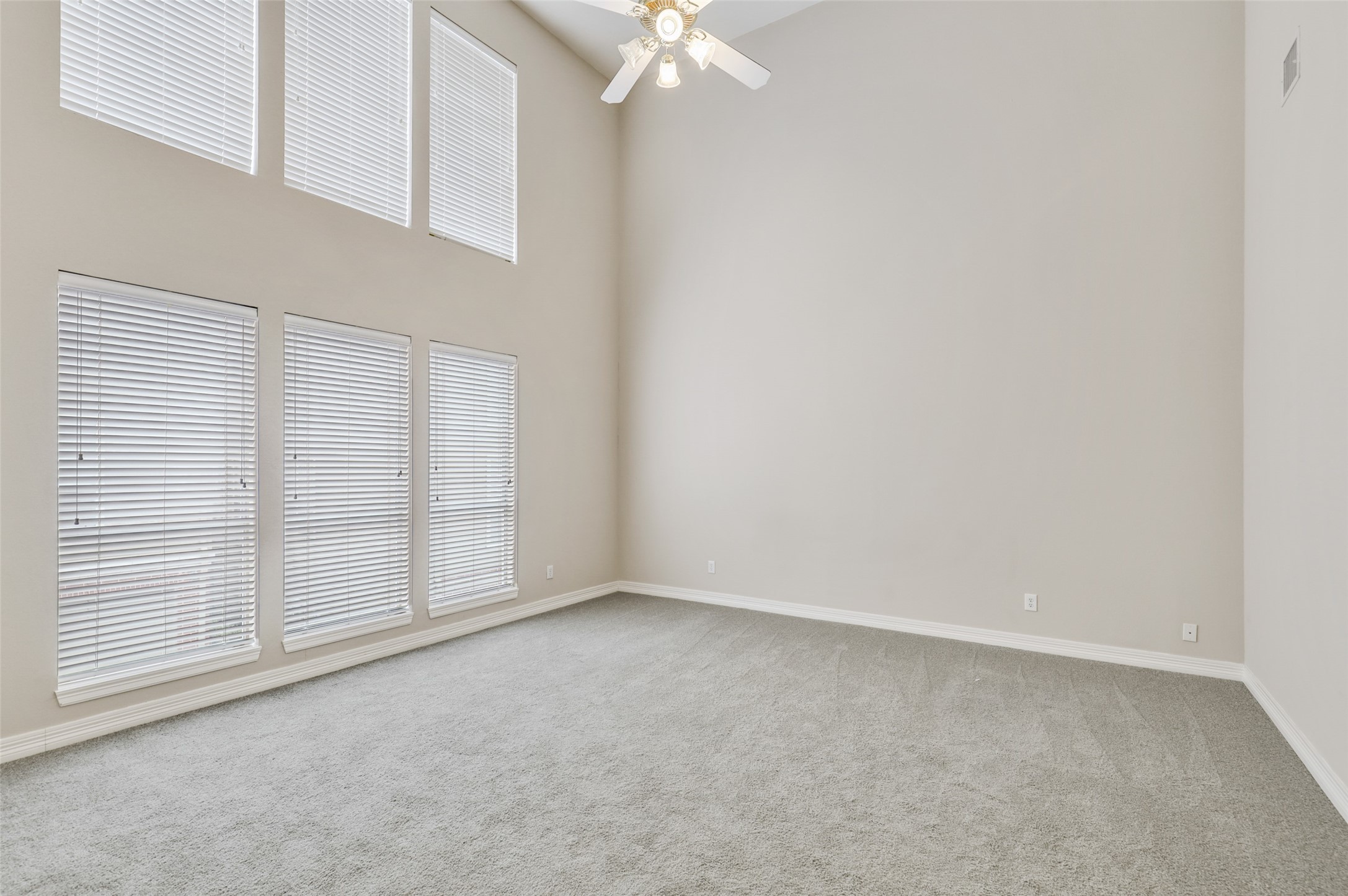 1007 W Bluff Street Fort Worth TX 76102