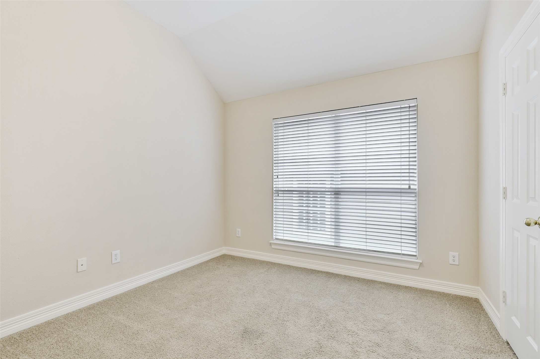 1007 W Bluff Street Fort Worth TX 76102
