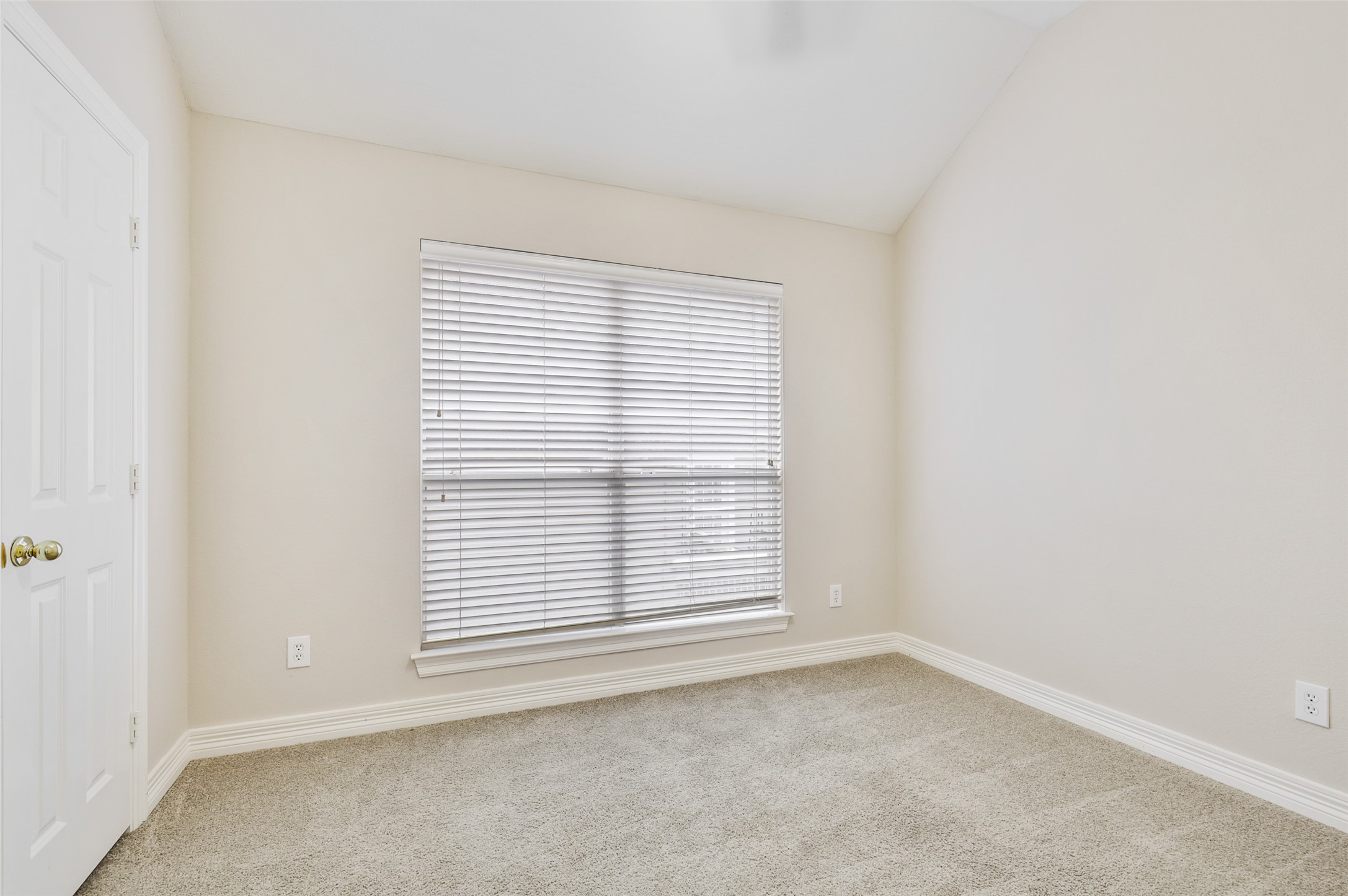 1007 W Bluff Street Fort Worth TX 76102