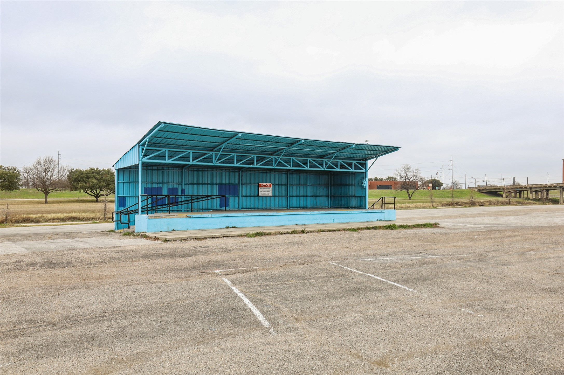 1007 W Bluff Street Fort Worth TX 76102