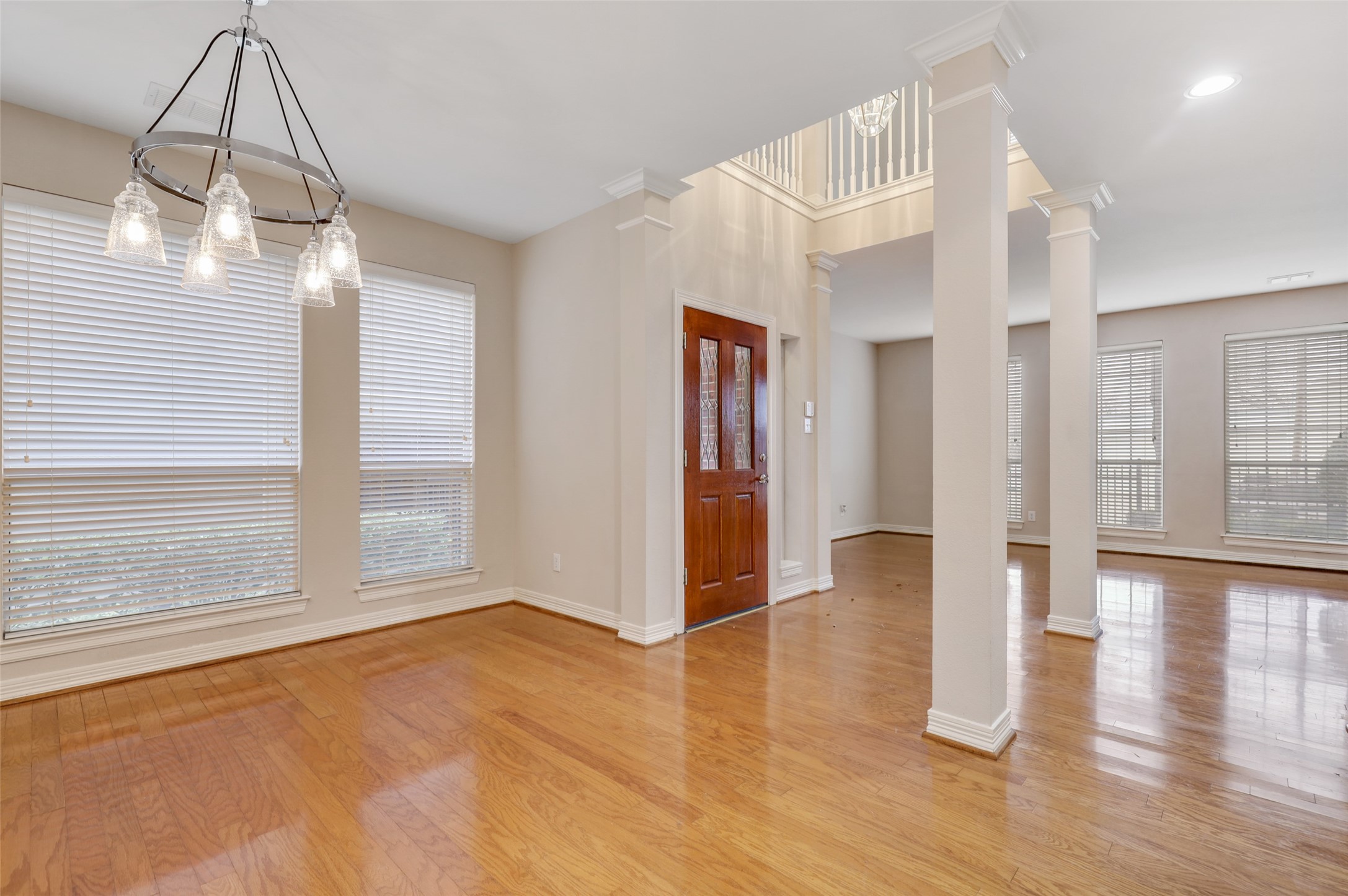 1007 W Bluff Street Fort Worth TX 76102