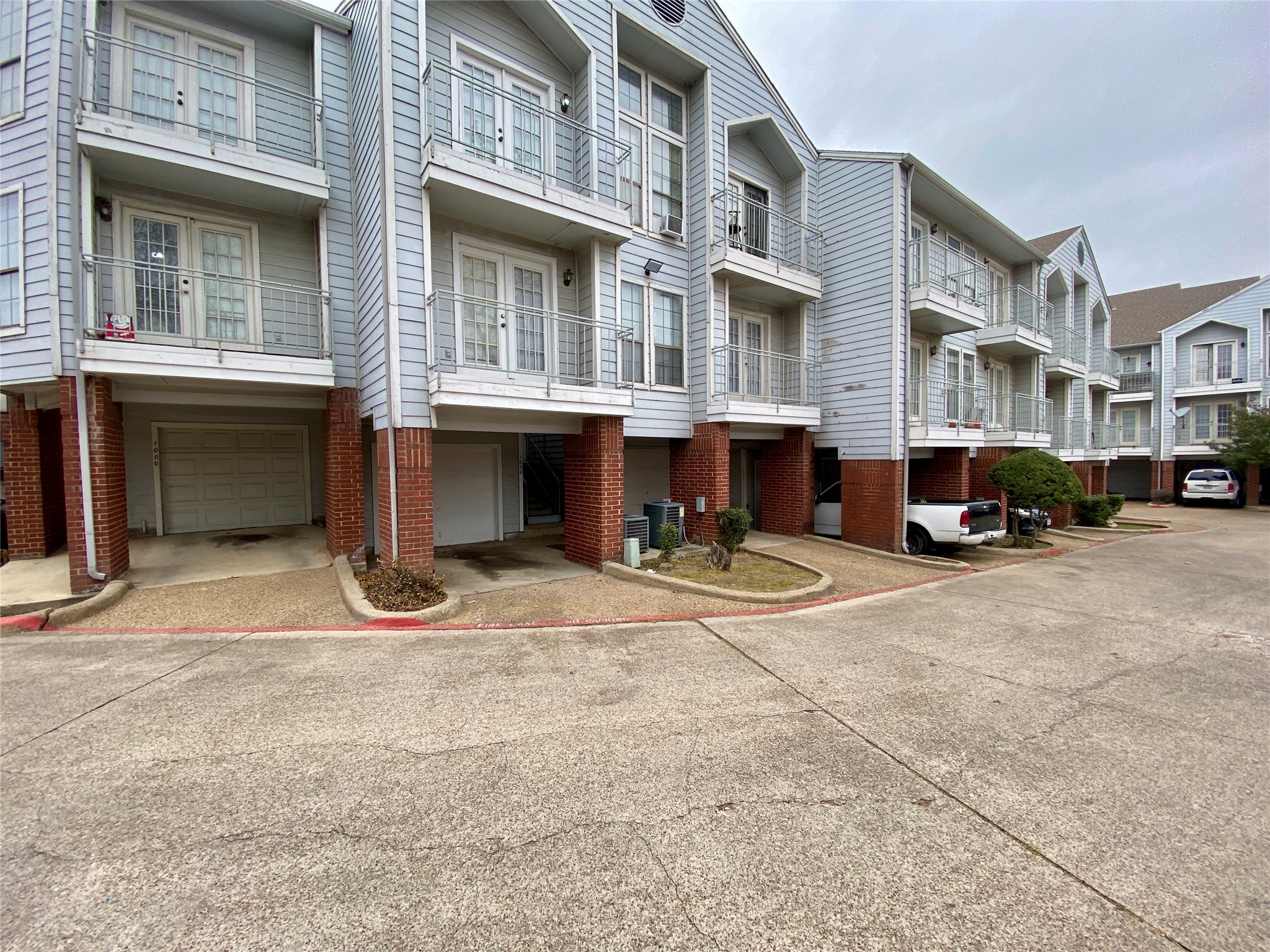 9823 Summerwood Circle Dallas TX 75243