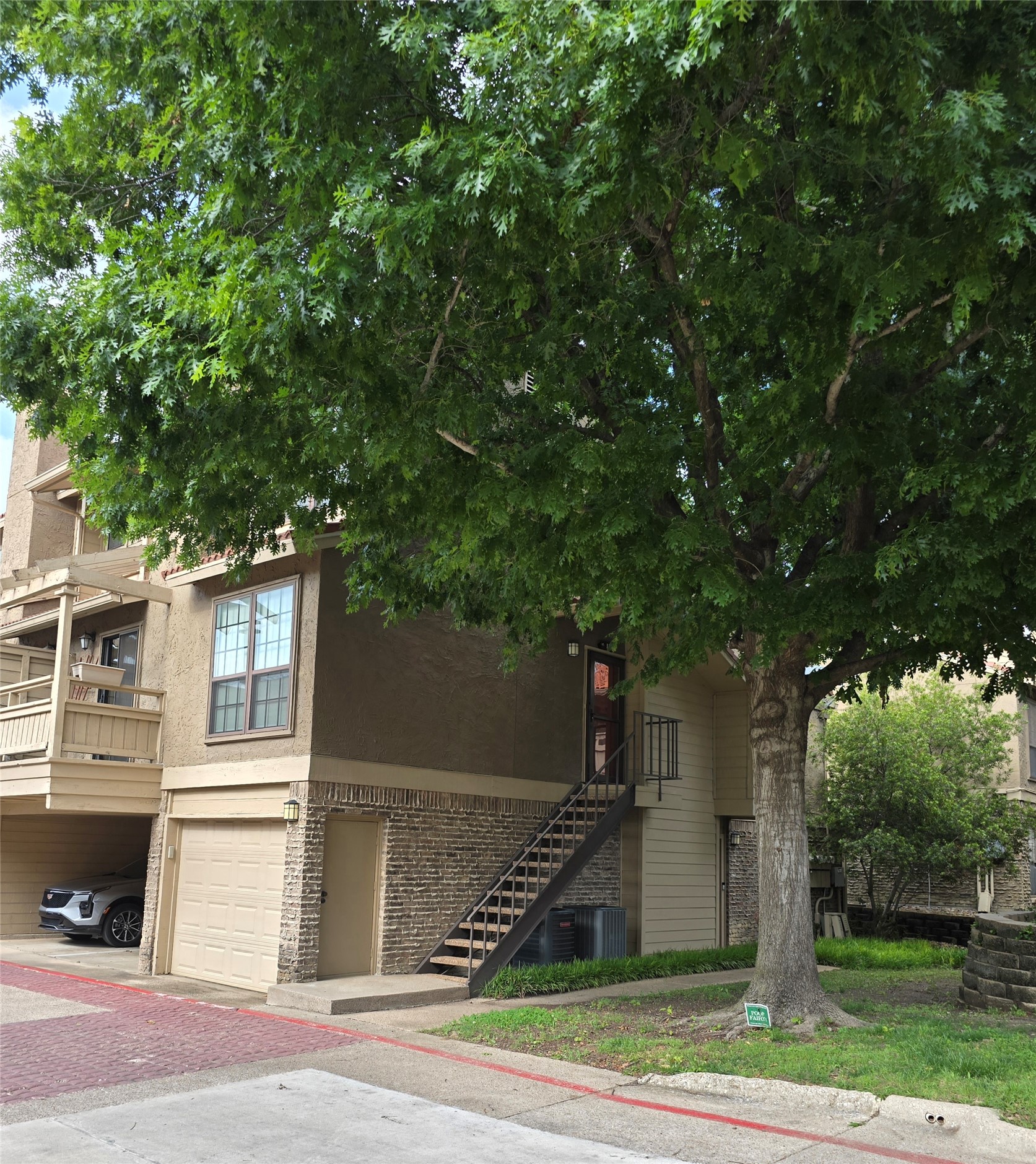 5200 Martel Avenue Dallas TX 75206