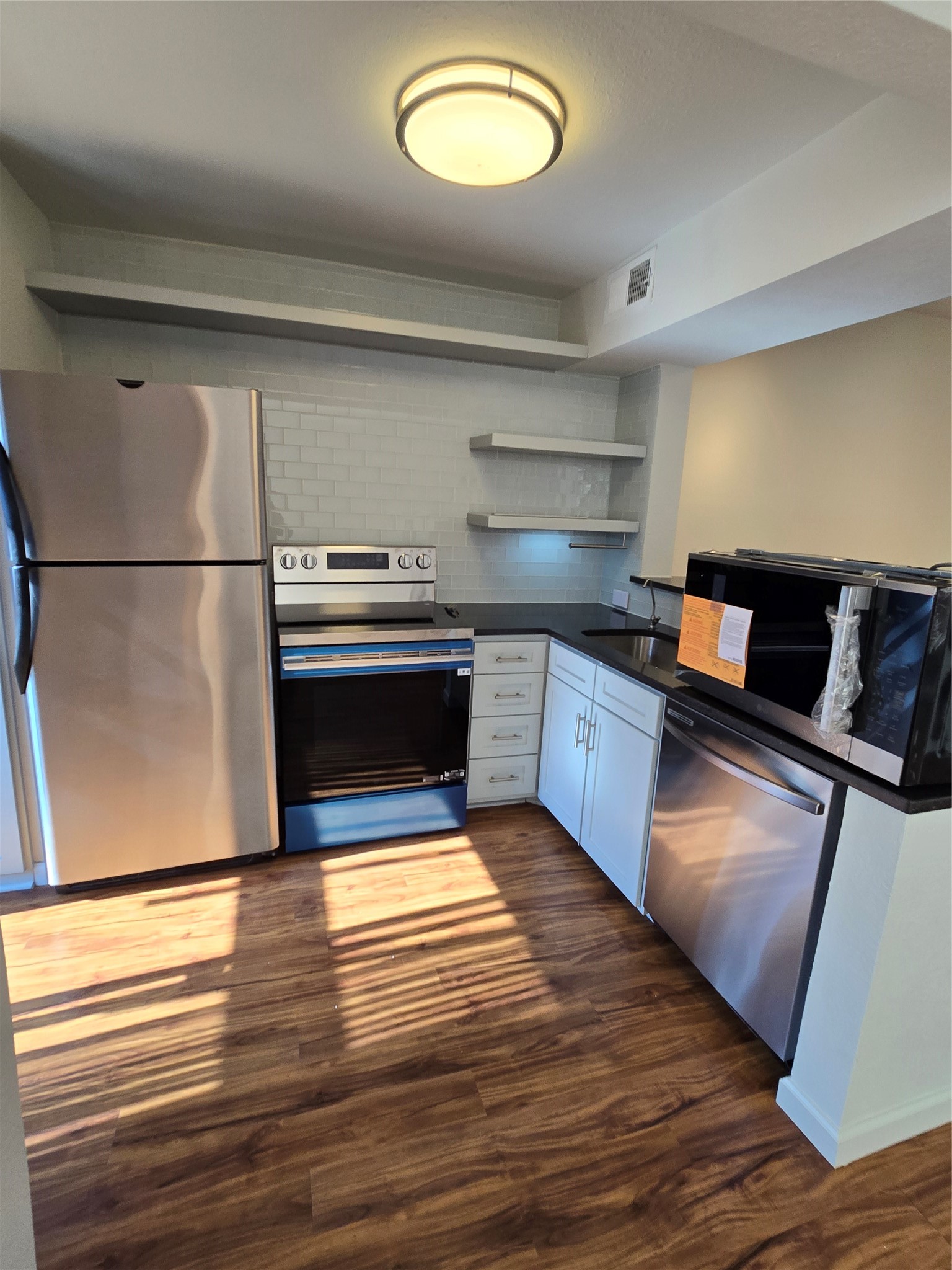 5200 Martel Avenue Dallas TX 75206