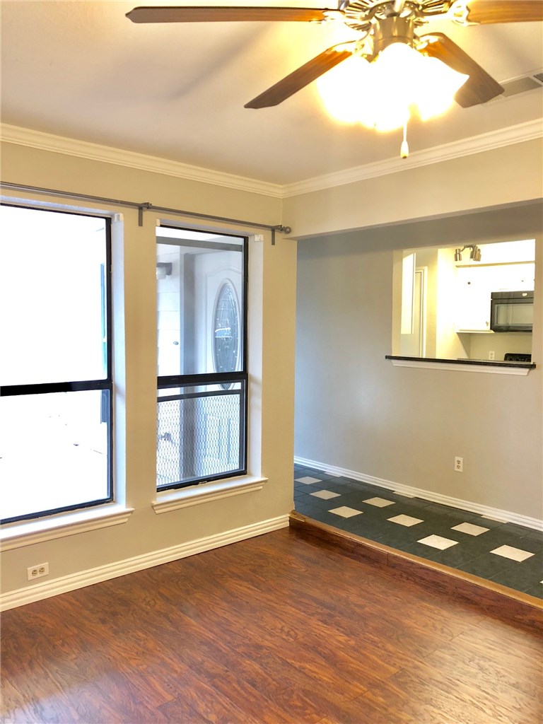 714 E Wall Street Grapevine TX 76051