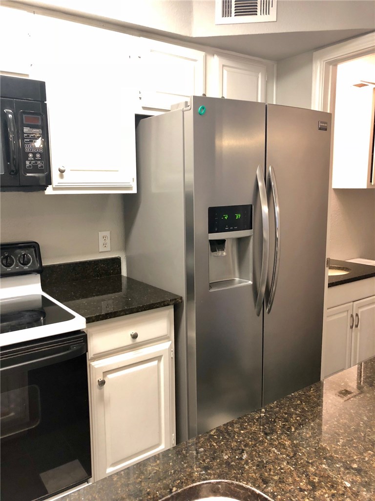 714 E Wall Street Grapevine TX 76051